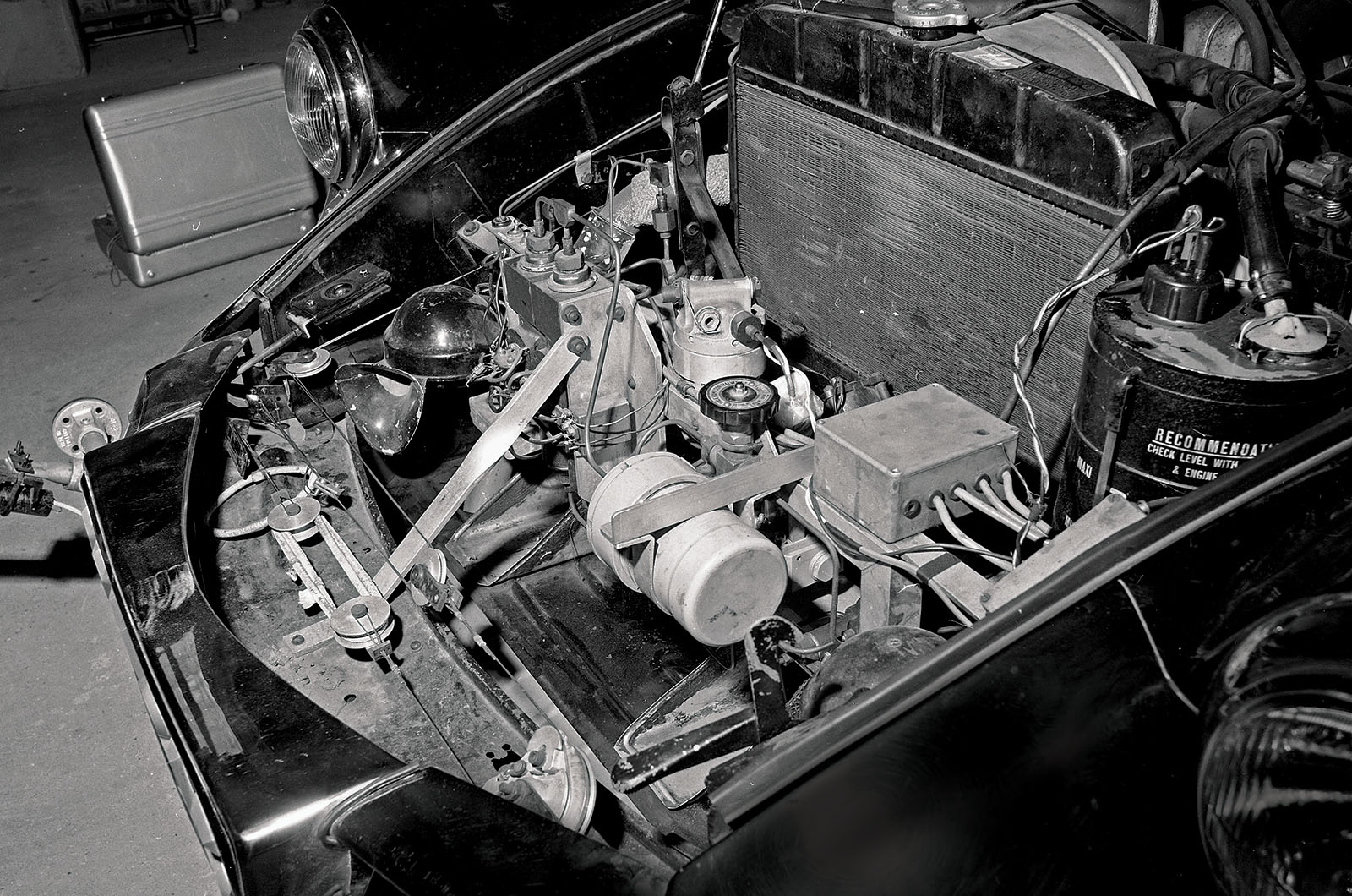 Classic & Sports Car – Self-driving Citroën DS: Britain’s 1960s pioneer