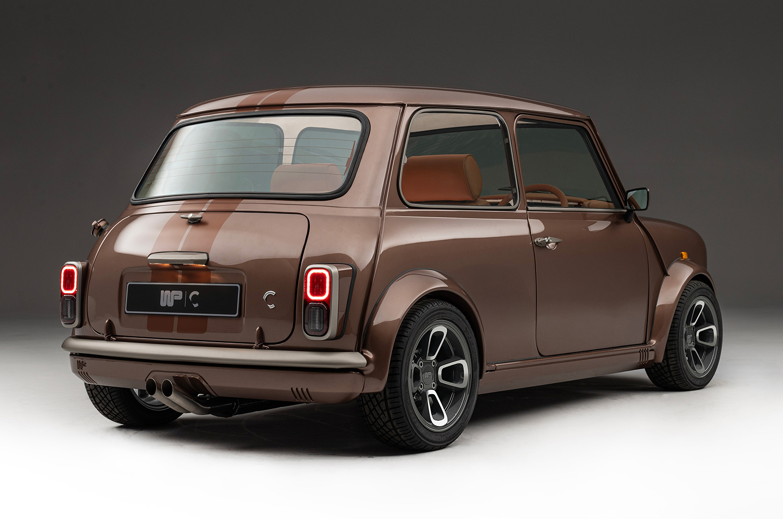 Classic & Sports Car – Ian Callum’s classic Mini is a handbuilt hot hatch