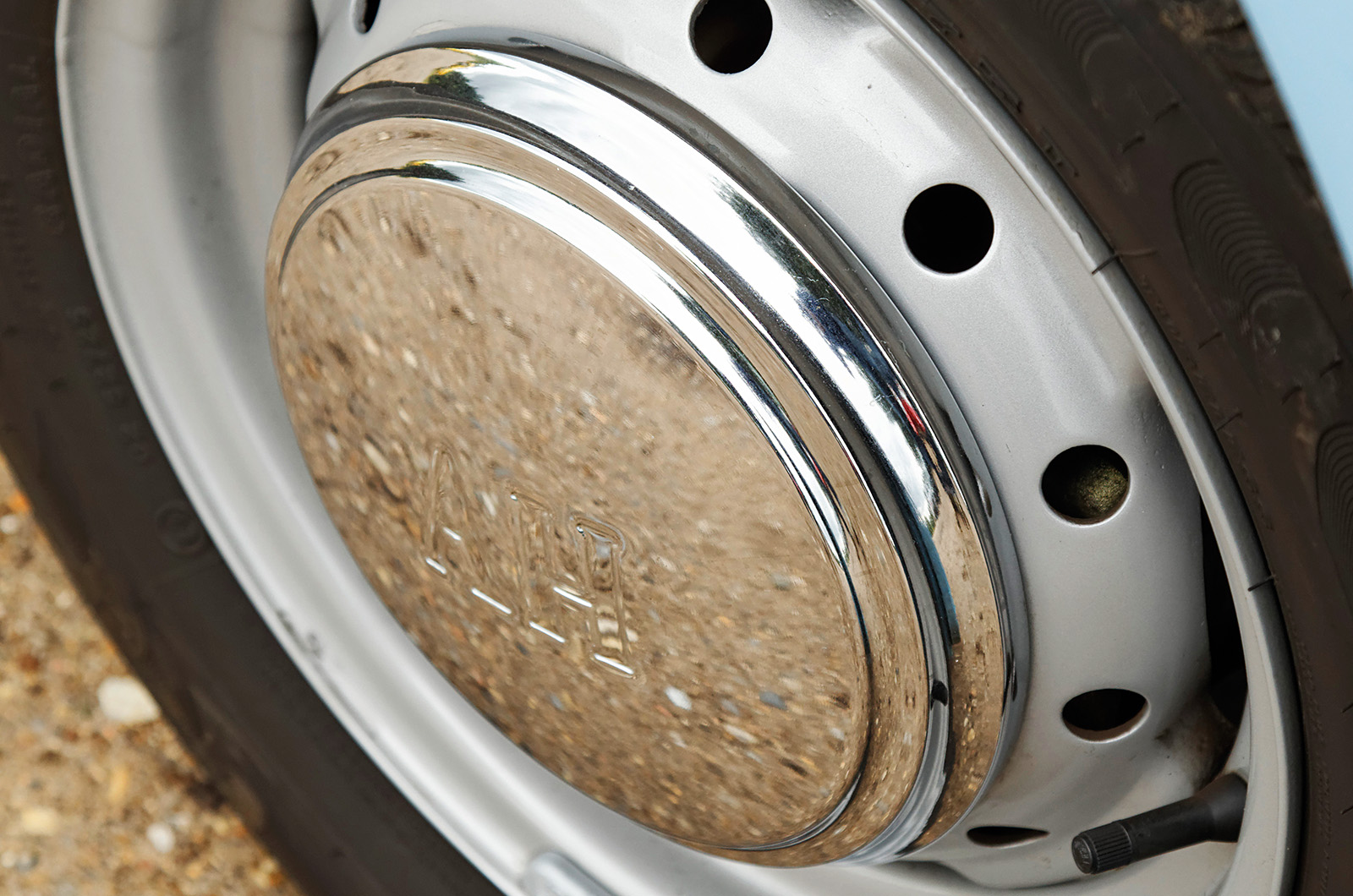 Classic & Sports Car – Austin-Healey Sprite vs Toyota Sports 800 vs Fiat 850 Sport Spider: the little league