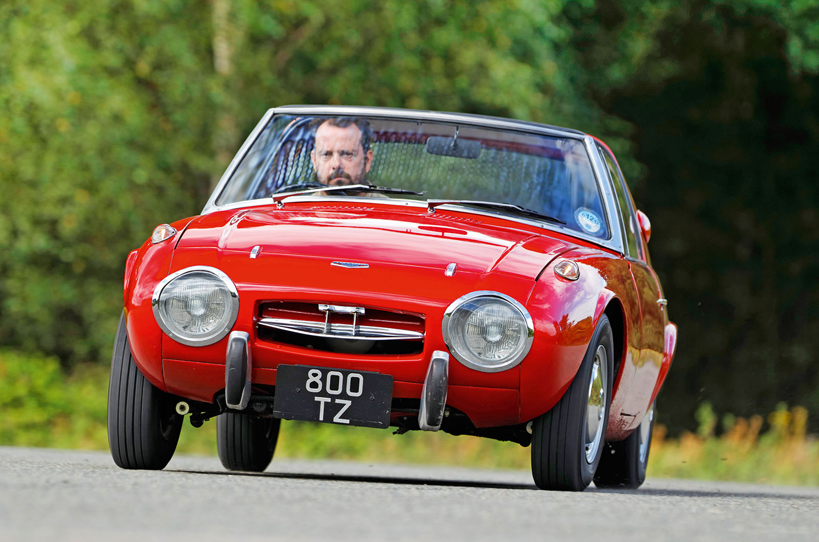 Classic & Sports Car – Austin-Healey Sprite vs Toyota Sports 800 vs Fiat 850 Sport Spider: the little league