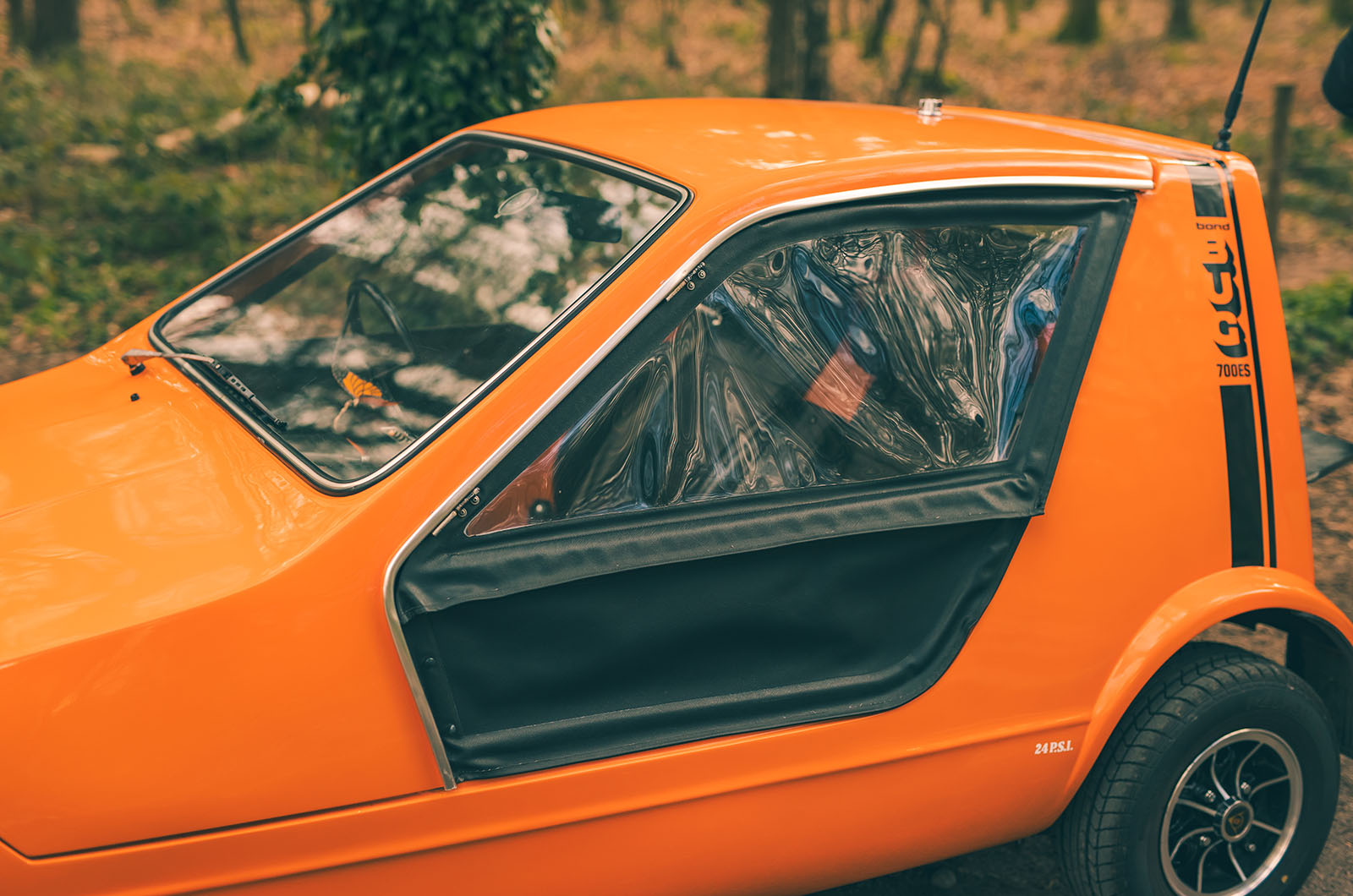 Classic & Sports Car – Bond Bug: a fresh angle