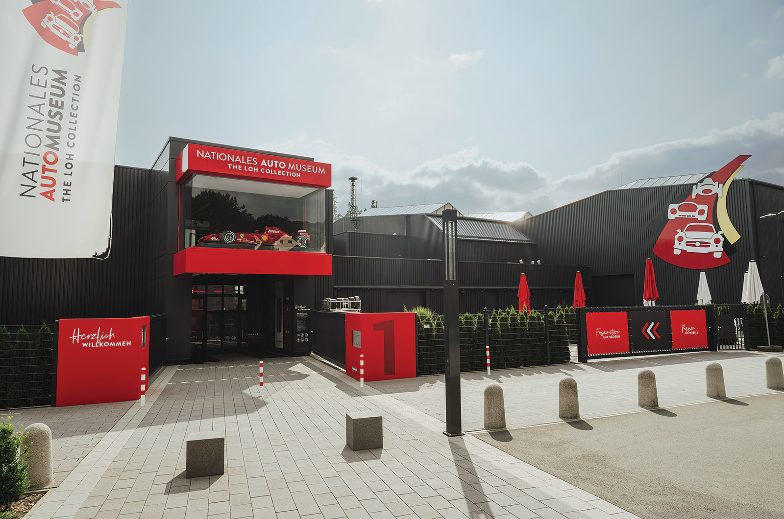 Classic & Sports Car – Classic shrine: The Loh Collection