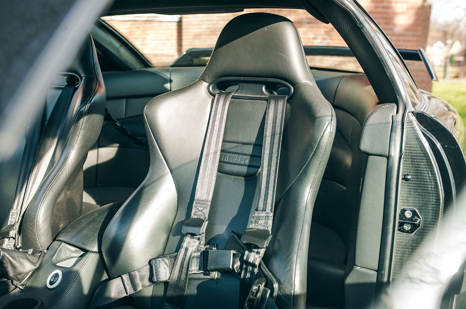 Classic & Sports Car – MG XPower SV vs Shelby Mustang GT: transatlantic battle