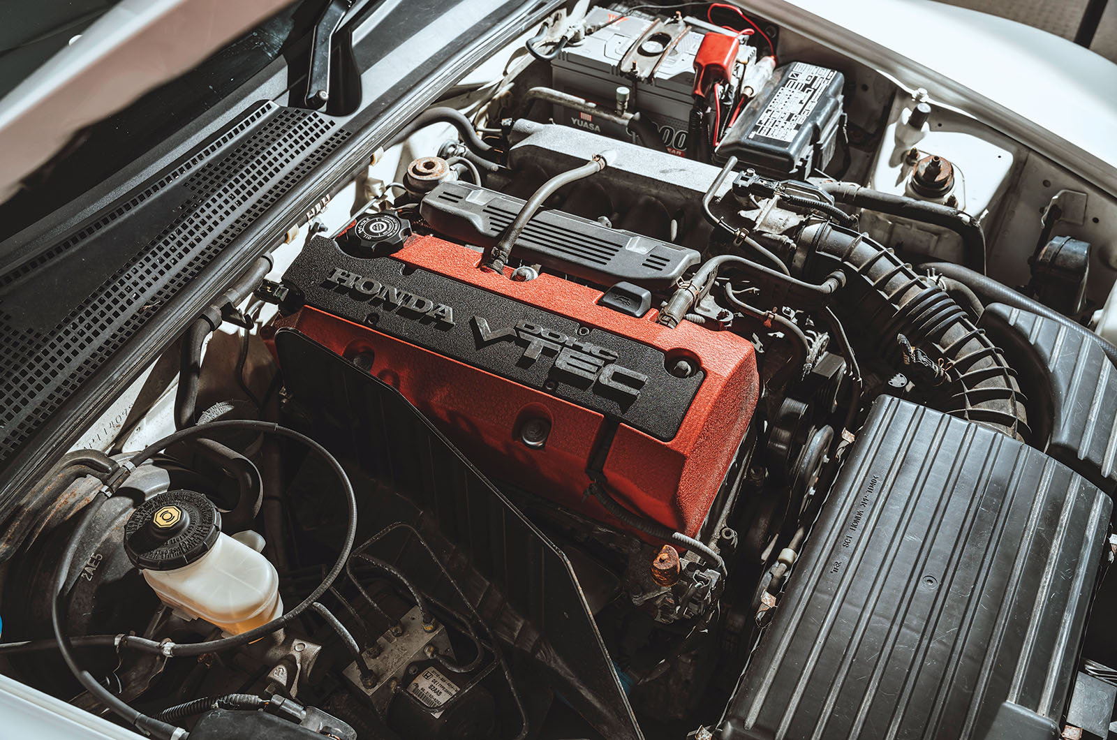 Classic & Sports Car – Toyota Supra vs Nissan Skyline GT-R vs Honda S2000: fast, furious and fantastic