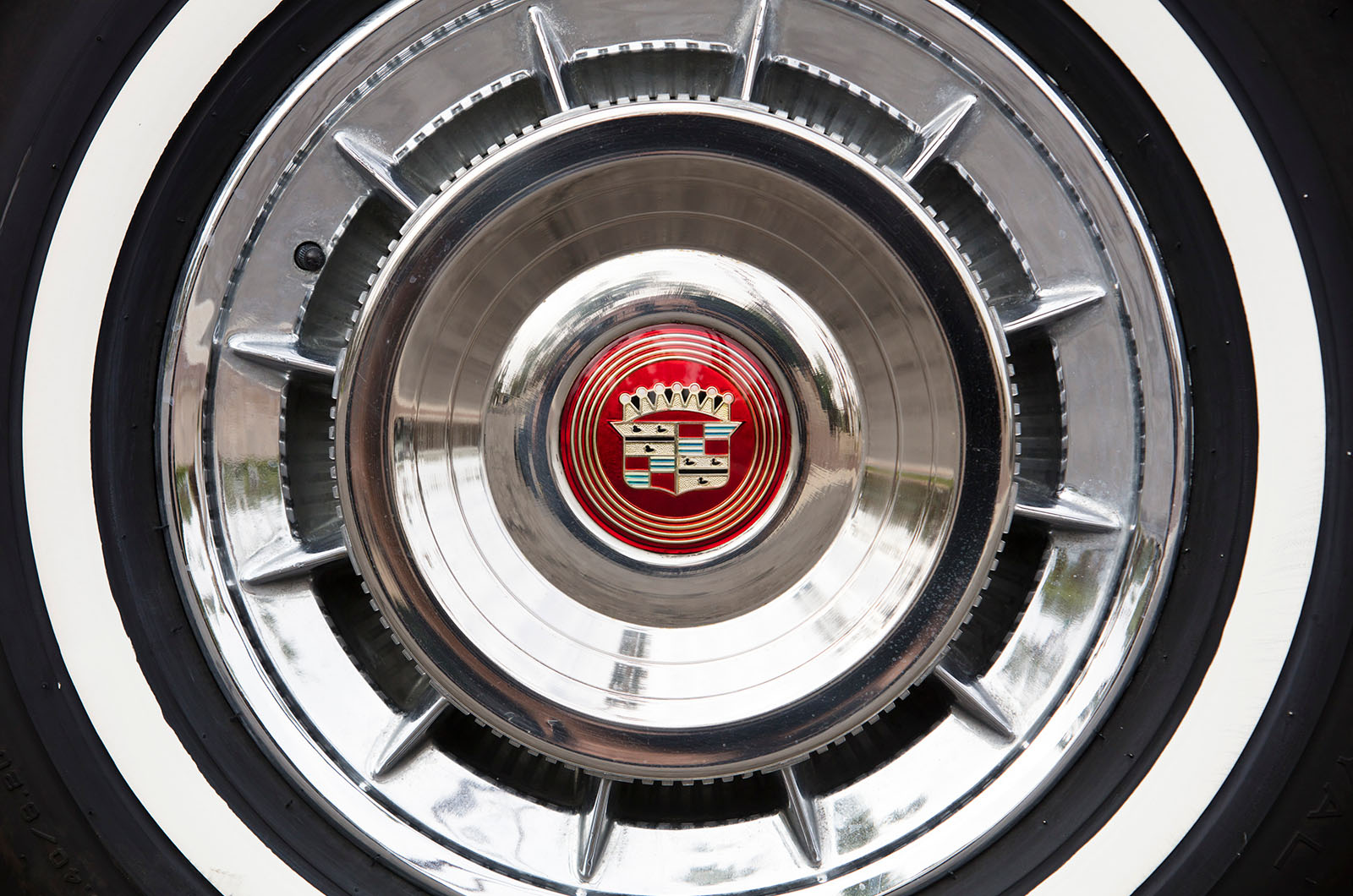 Classic & Sports Car – Cadillac Eldorado Brougham: all-American halo