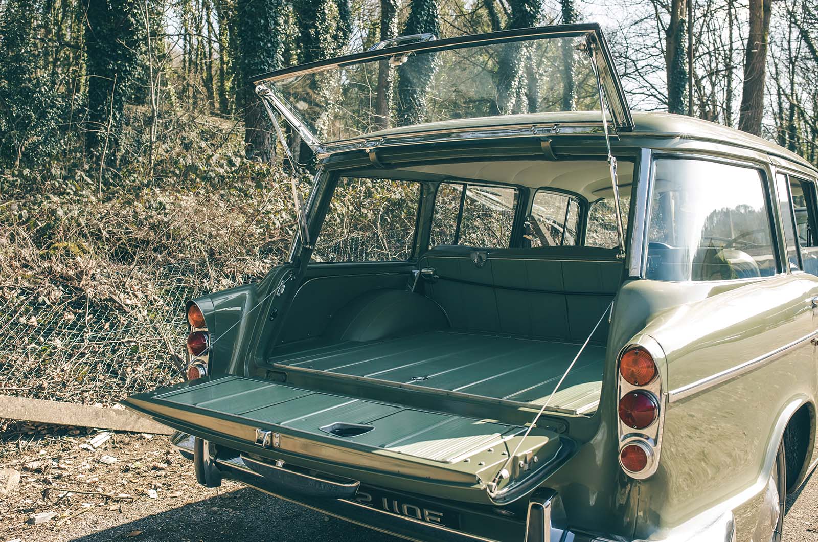 Classic & Sports Car – Humber’s Super Snipe and Hawk: smooth operators