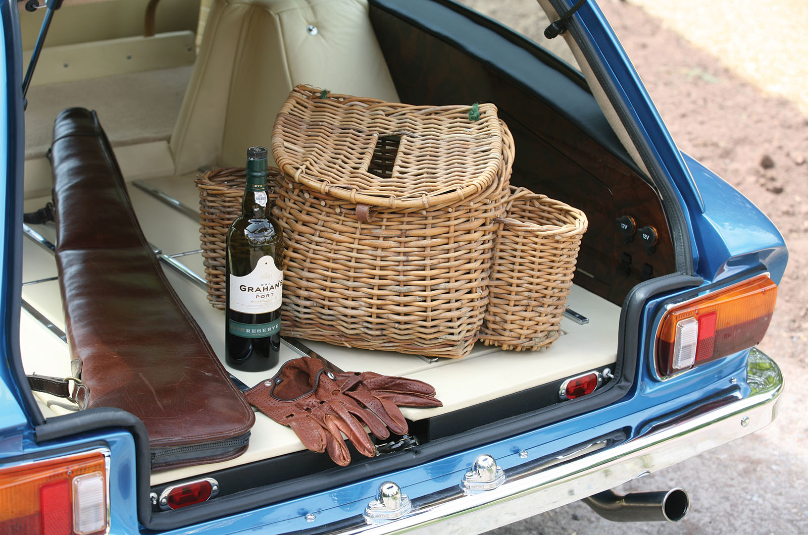 Classic & Sports Car – Lotus Estralle: how to make a family-friendly Elan