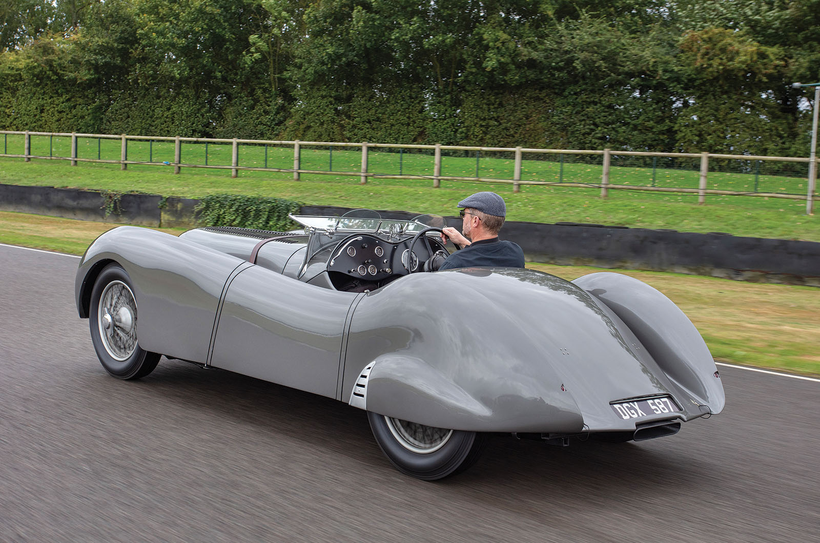 Classic & Sports Car – Jaguar SS100: Goodwood’s first winner