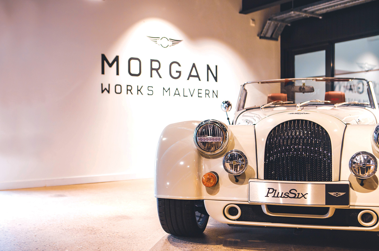 Classic & Sports Car – Classic shrine: Morgan Experience Centre