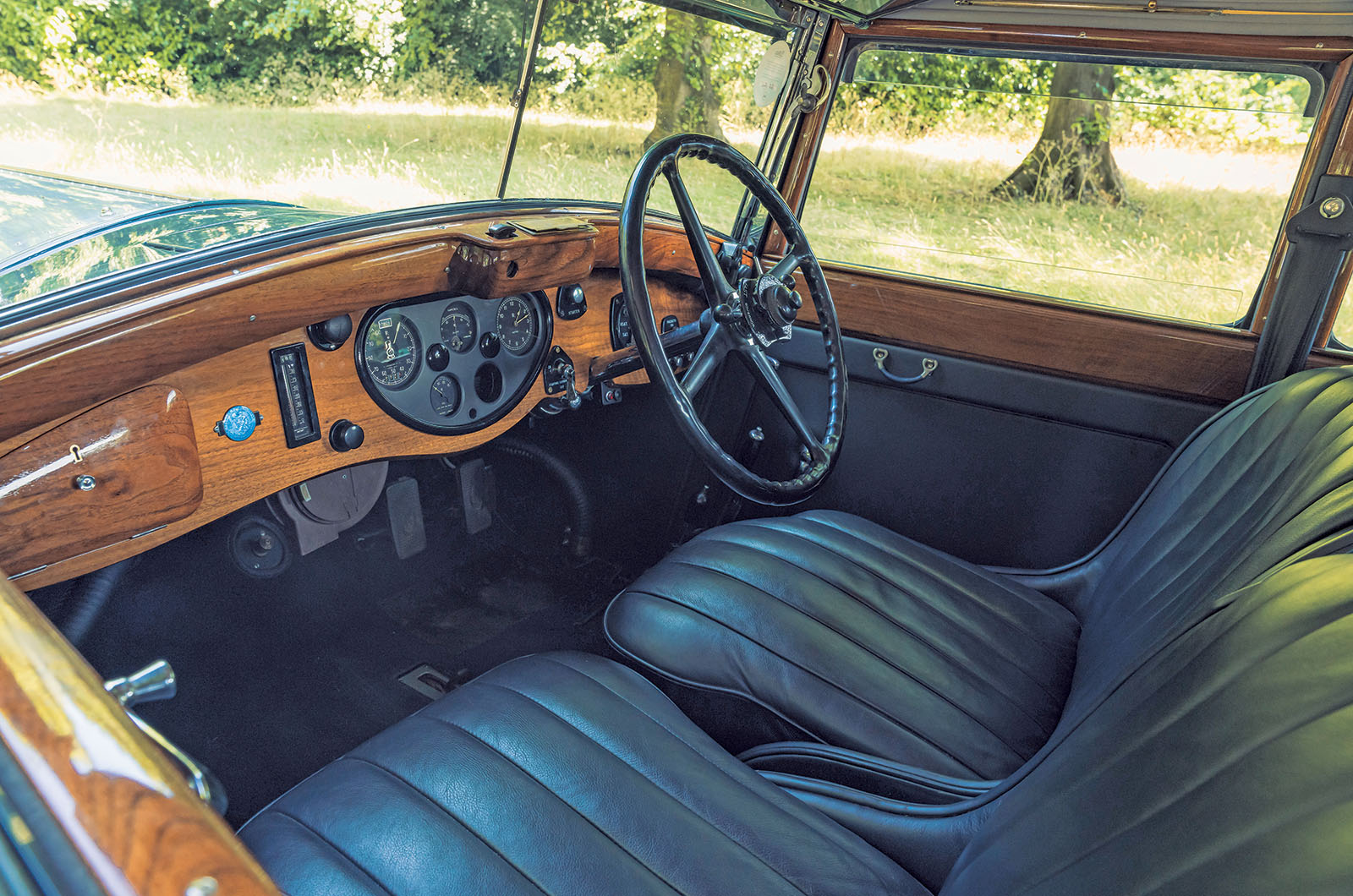 Classic & Sports Car – Rolls-Royce Phantom: 100 years at the top