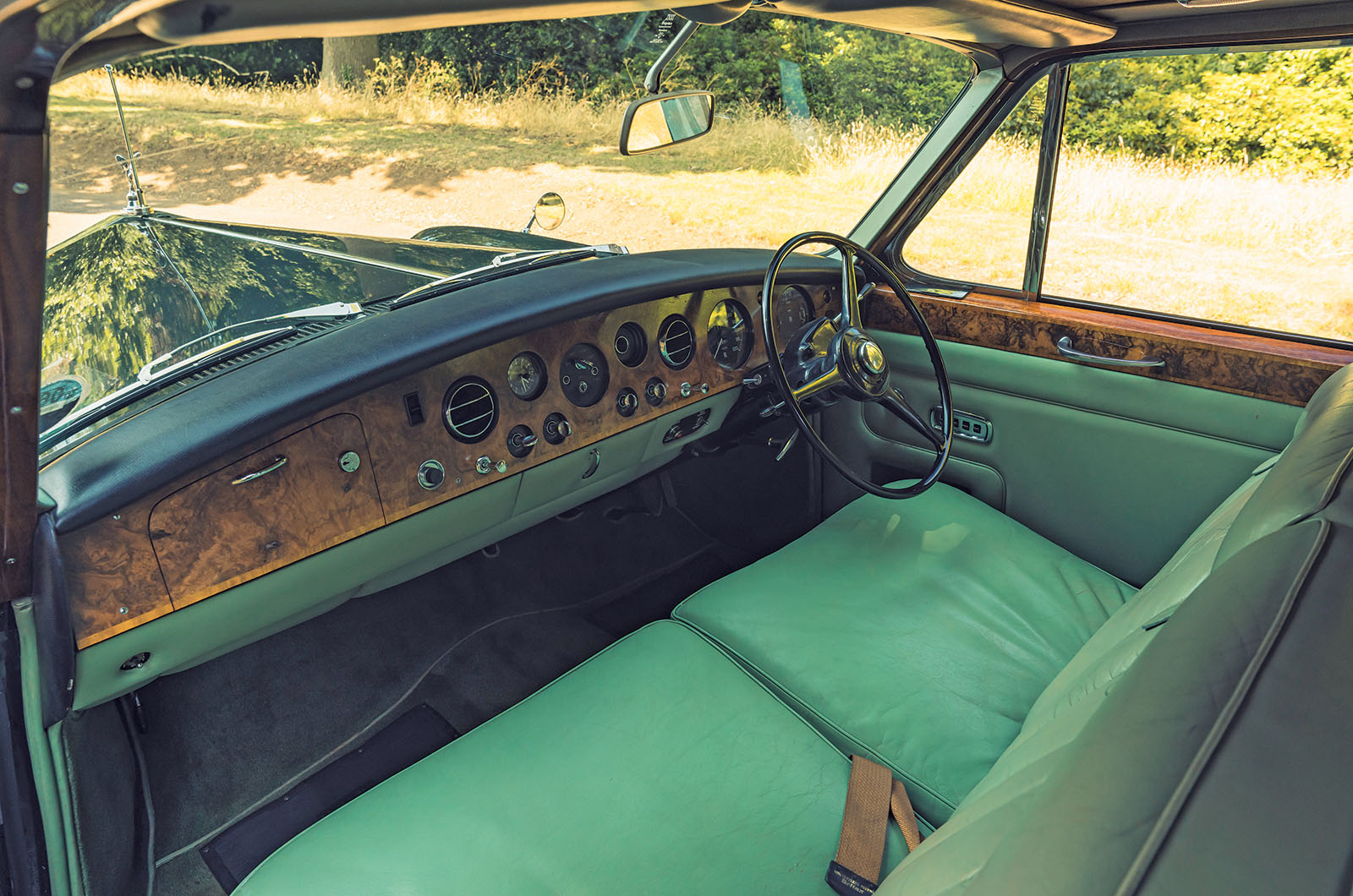 Classic & Sports Car – Rolls-Royce Phantom: 100 years at the top