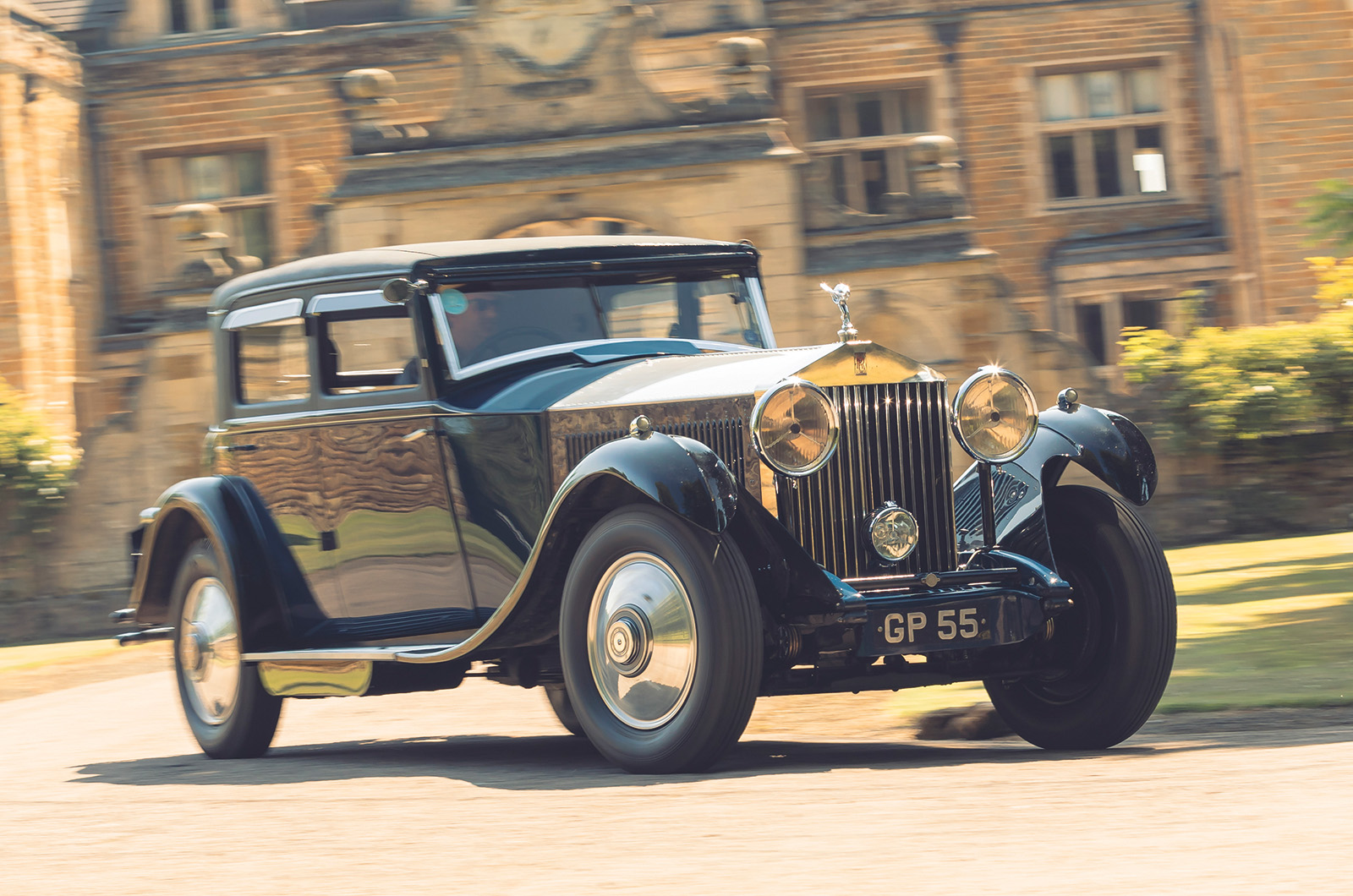 Classic & Sports Car – Rolls-Royce Phantom: 100 years at the top