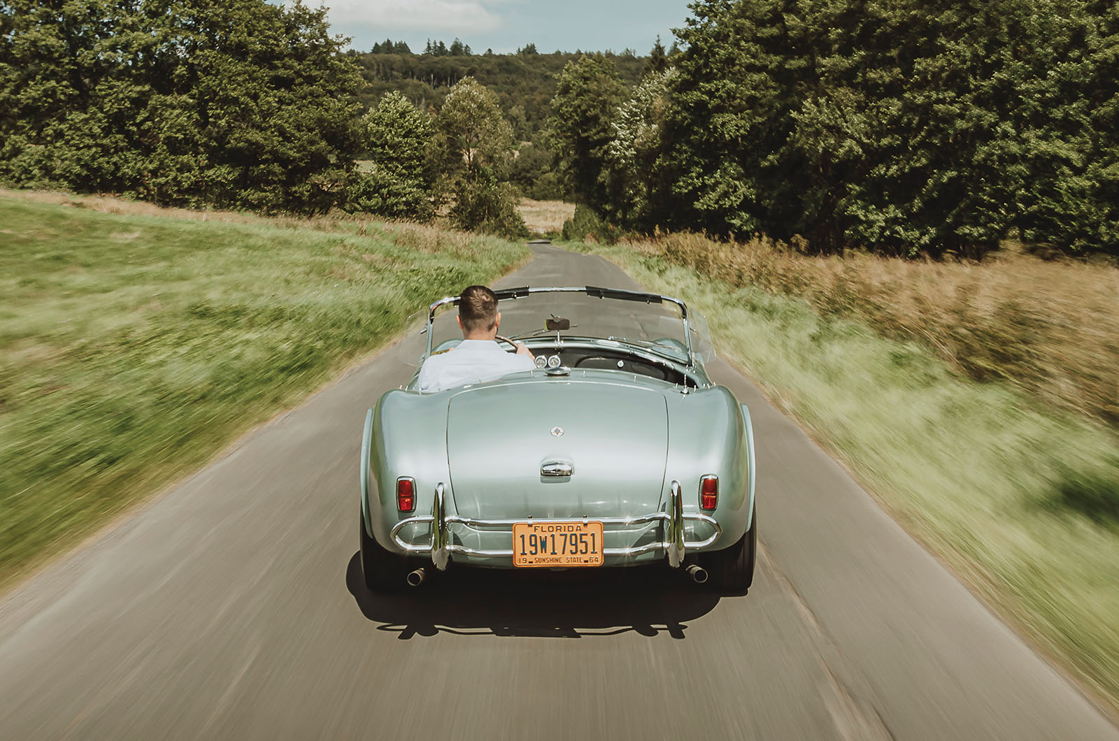 Classic & Sports Car – AC Cobra 289: return of the space cowboy
