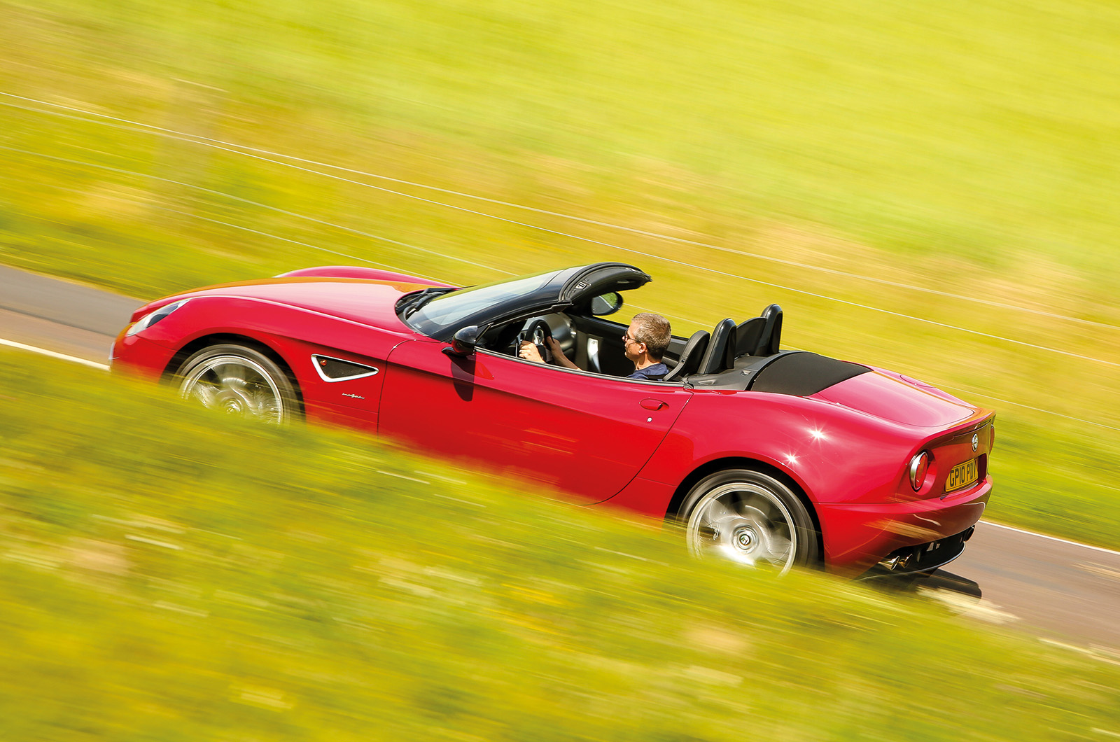 Classic & Sports Car – Alfa Romeo 8C Competizione and Spider: legend reborn