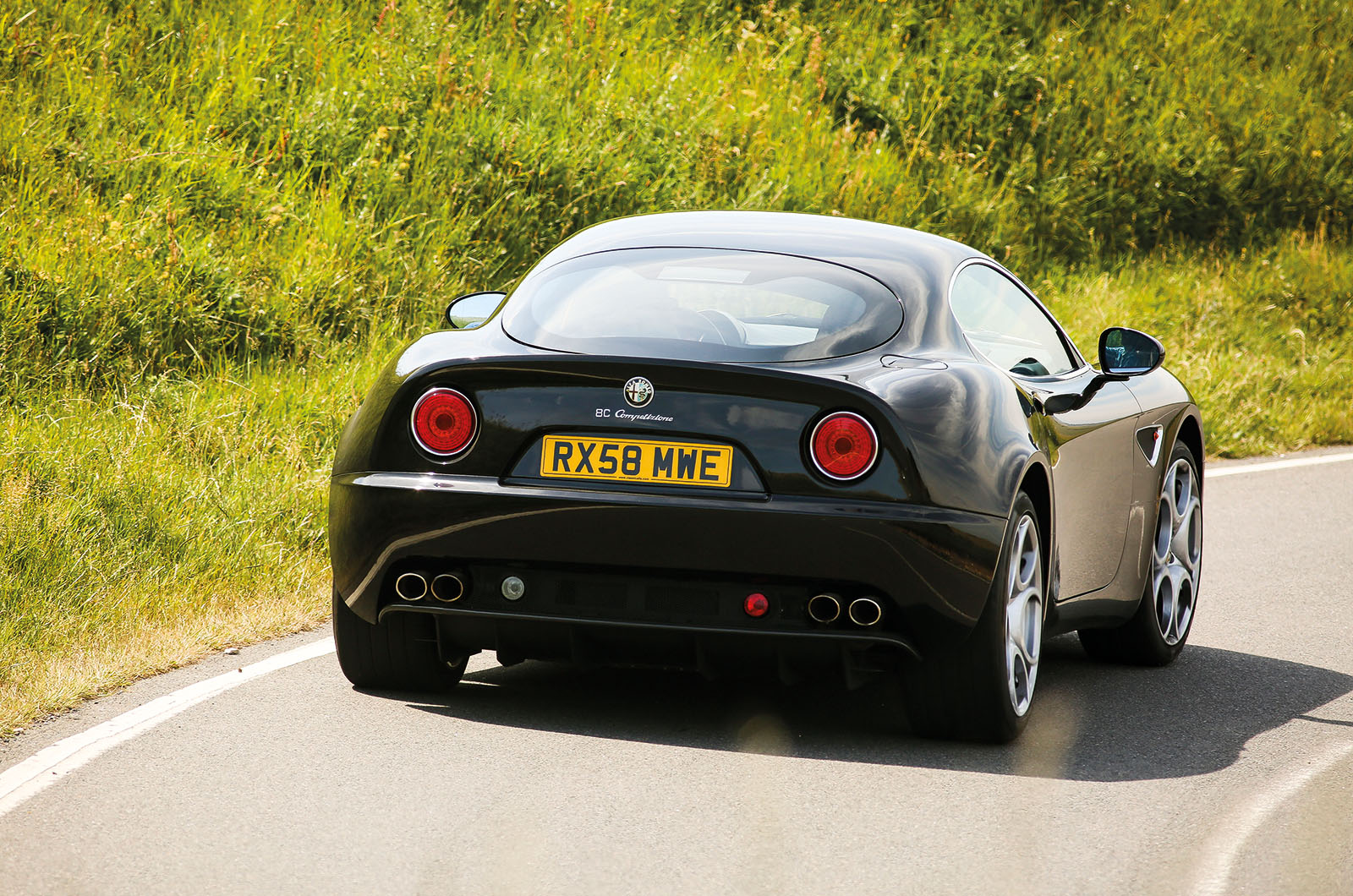 Classic & Sports Car – Alfa Romeo 8C Competizione and Spider: legend reborn