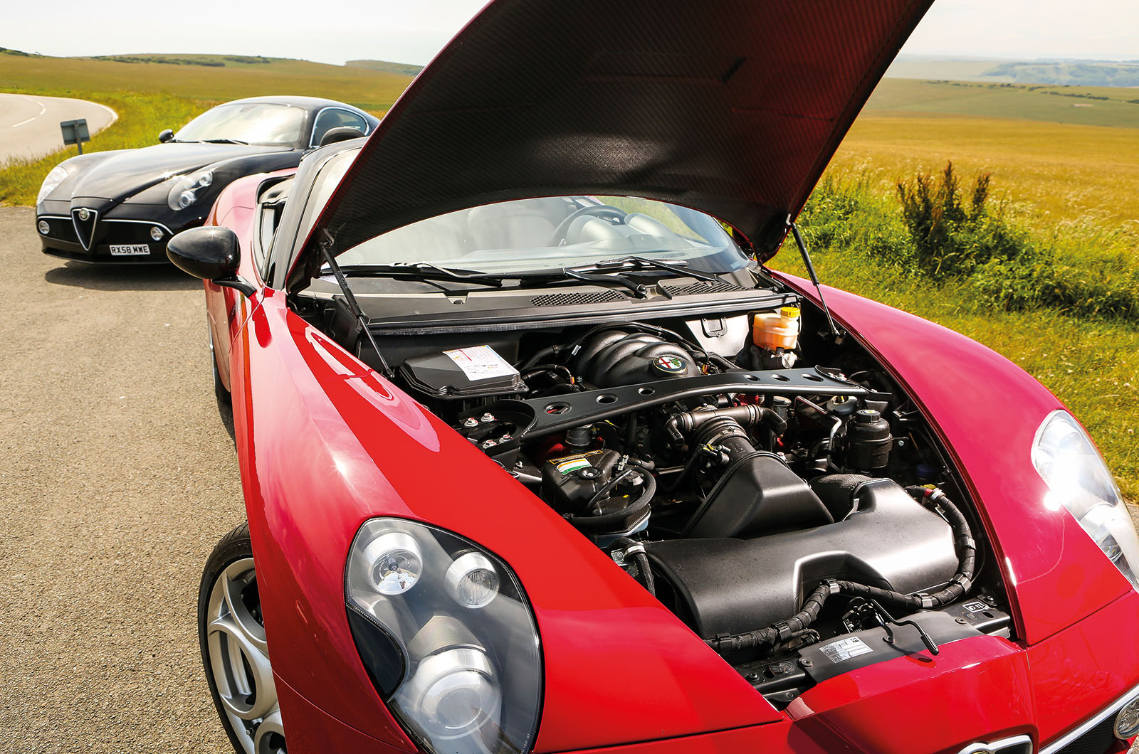 Classic & Sports Car – Alfa Romeo 8C Competizione and Spider: legend reborn