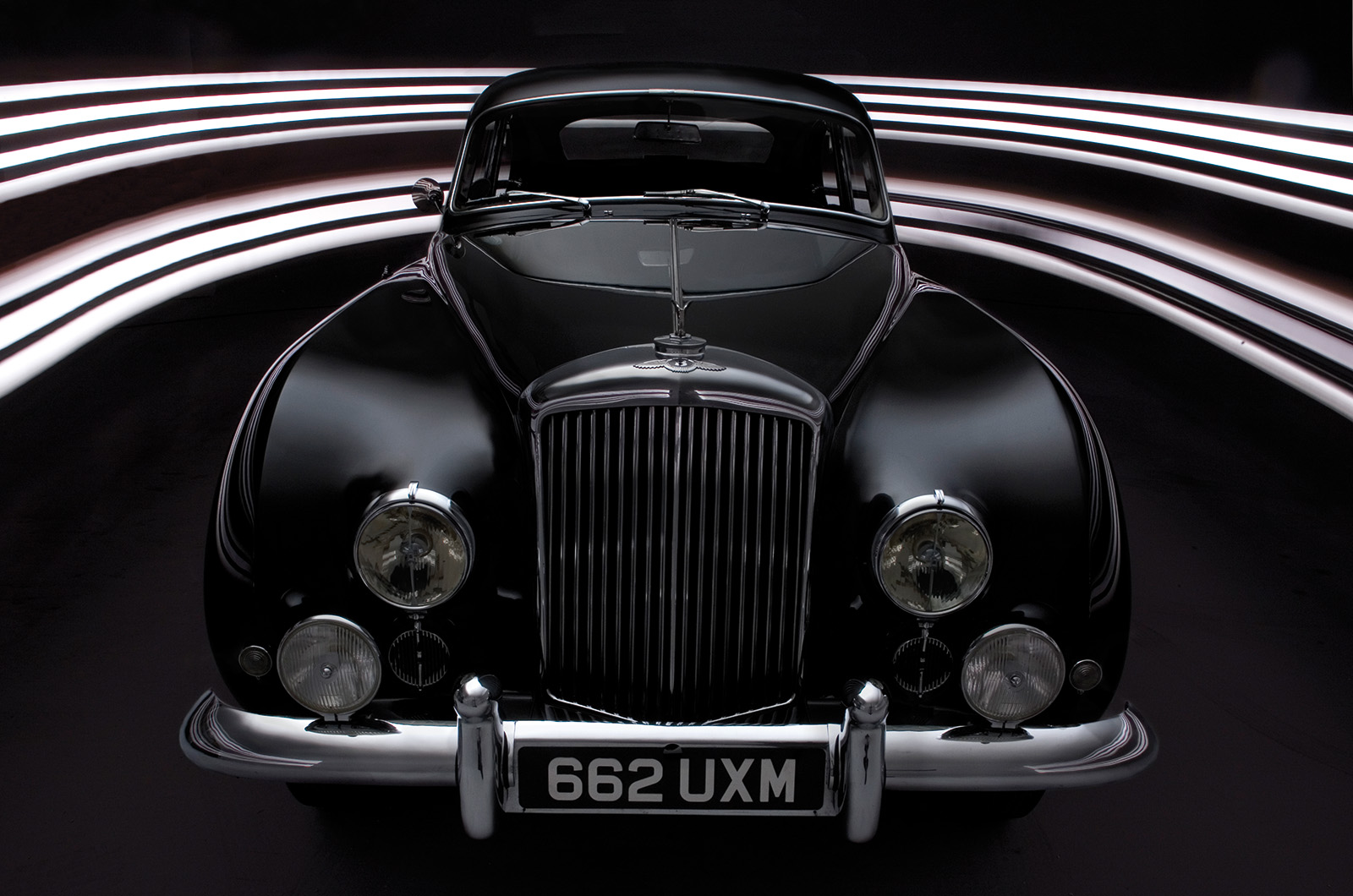 Classic & Sports Car – Bentley R-type Continental: elegance in excelsis