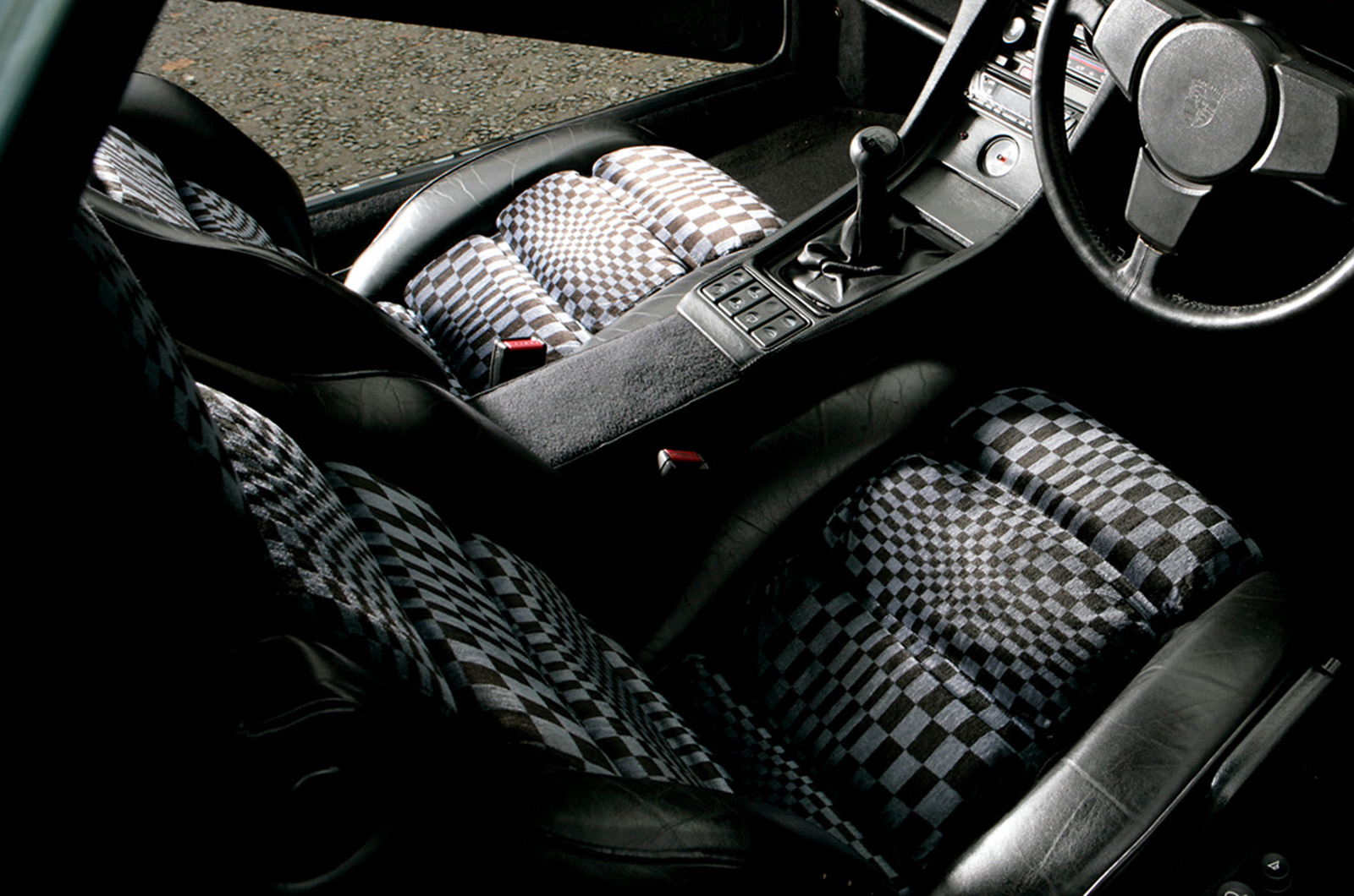 Classic & Sports Car – Porsche 928: technical knockout