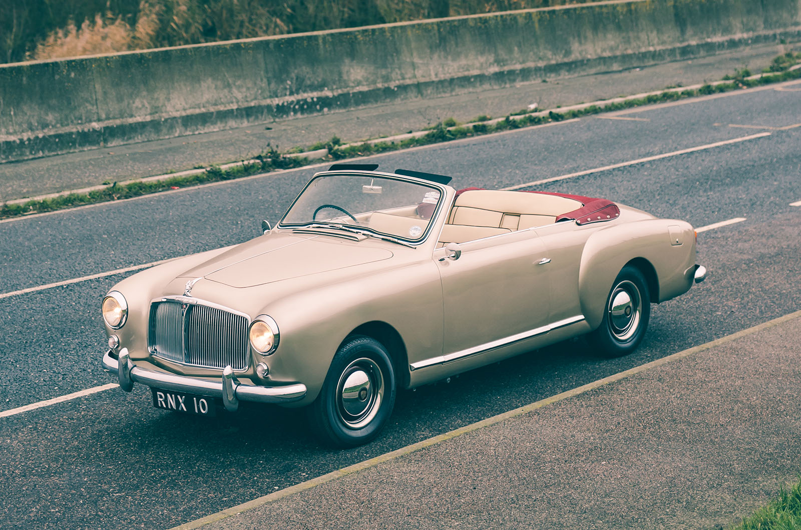 Classic & Sports Car – Rover 90: Pinin Farina and Mulliner’s unique cabriolet