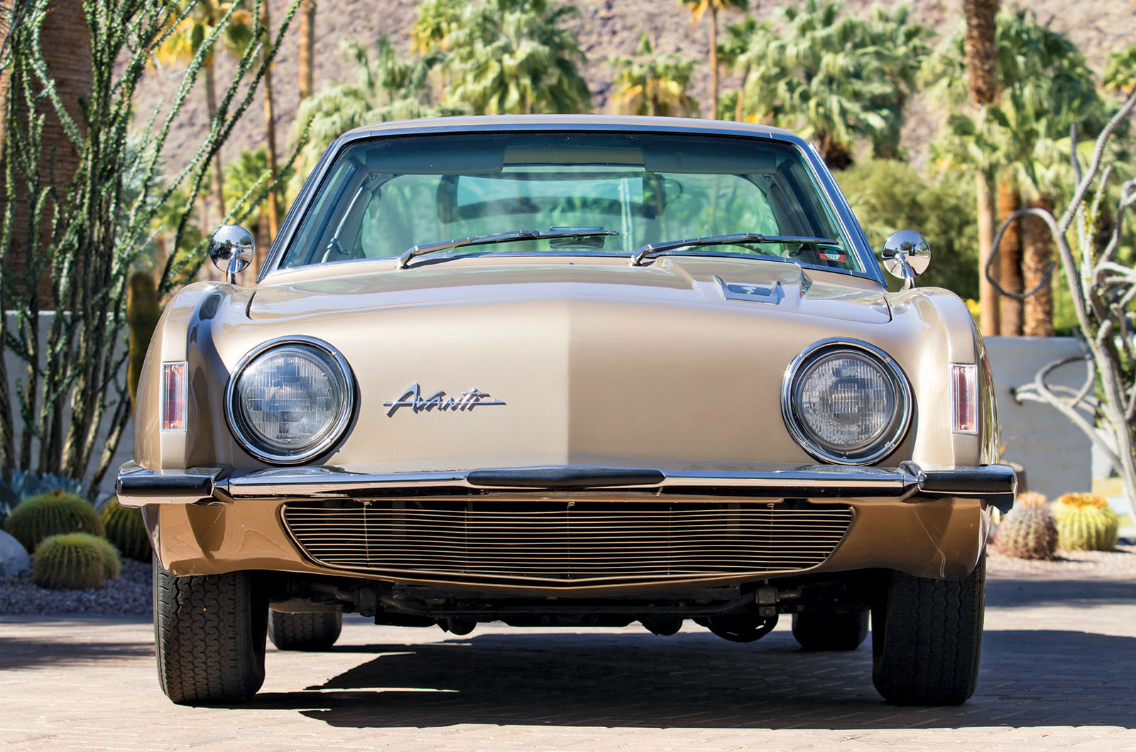Classic & Sports Car – Studebaker Avanti: back to the future