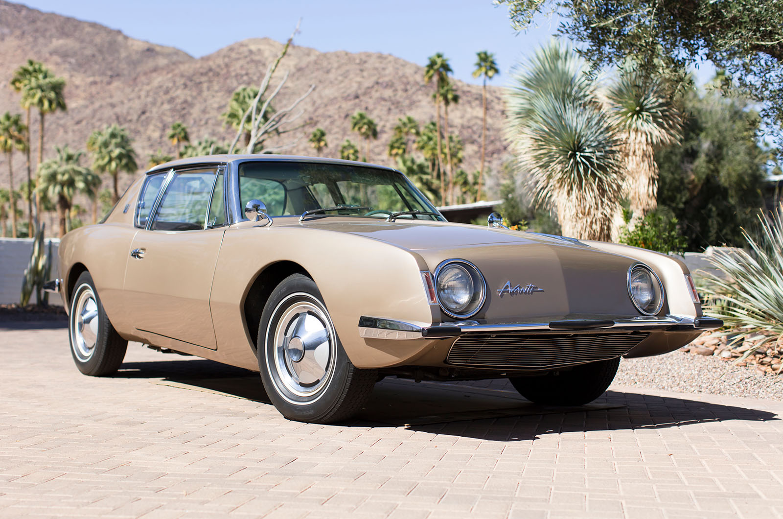 Classic & Sports Car – Studebaker Avanti: back to the future