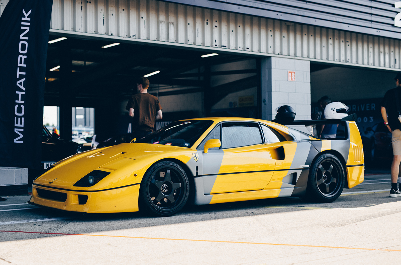 Classic & Sports Car – Inside Supercar Driver’s Secret Meet: undercover millionaire