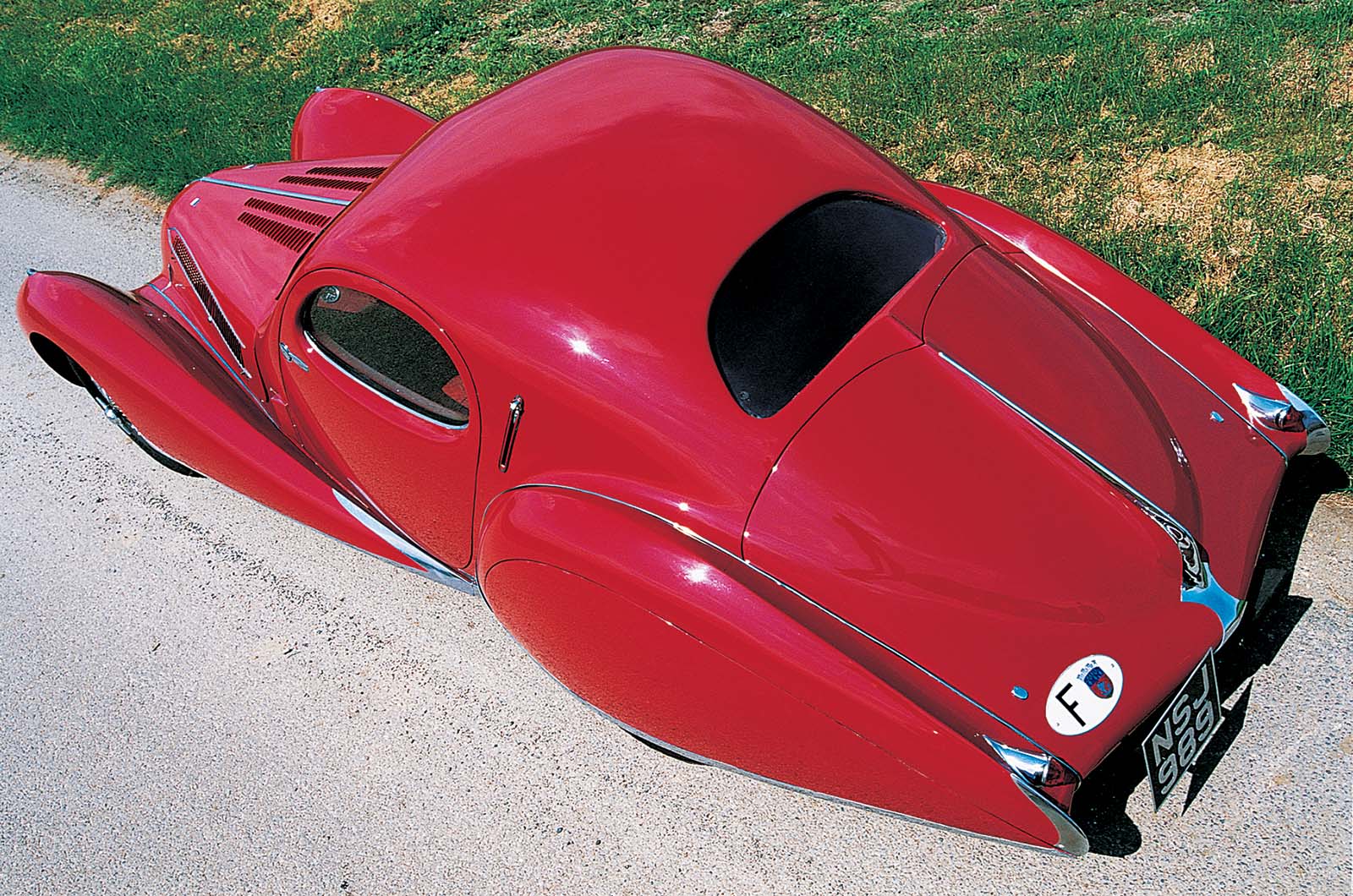 Classic & Sports Car – Talbot-Lago T150 CSS ‘waterdrop’ coupé: beauty, and a beast