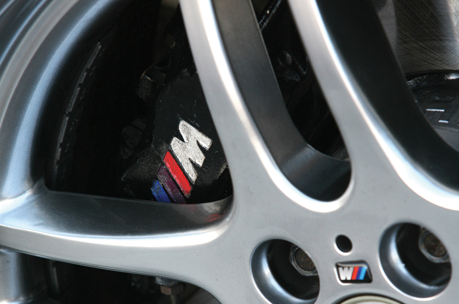 Classic & Sports Car – BMW M5 Touring vs Audi RS2: estates with extra spice