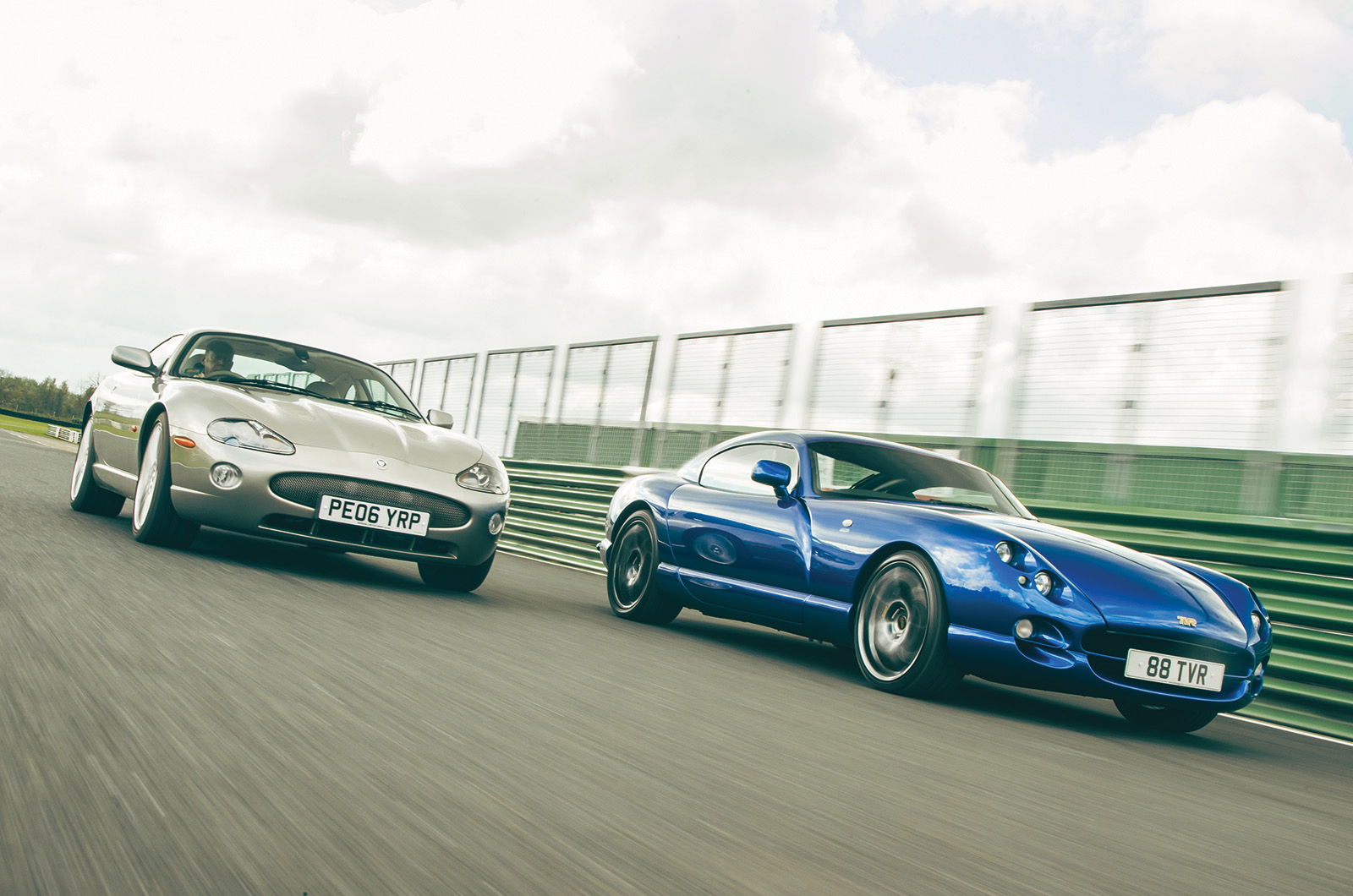 Classic & Sports Car – Best of British V8s: a royal rumble