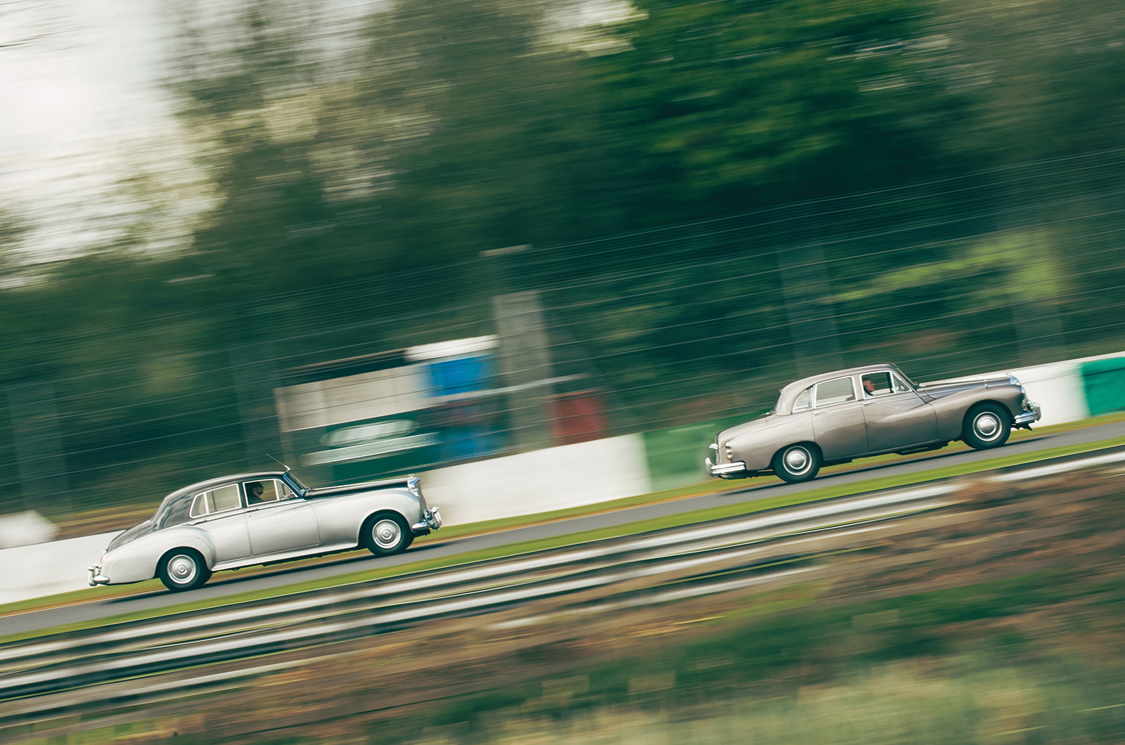 Classic & Sports Car – Best of British V8s: a royal rumble