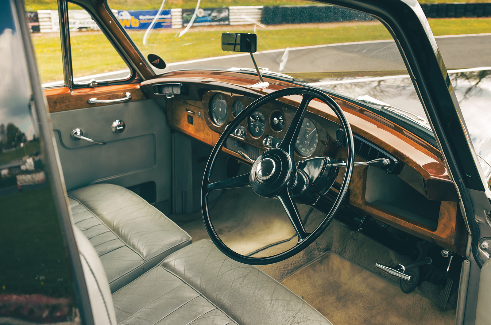 Classic & Sports Car – Best of British V8s: a royal rumble