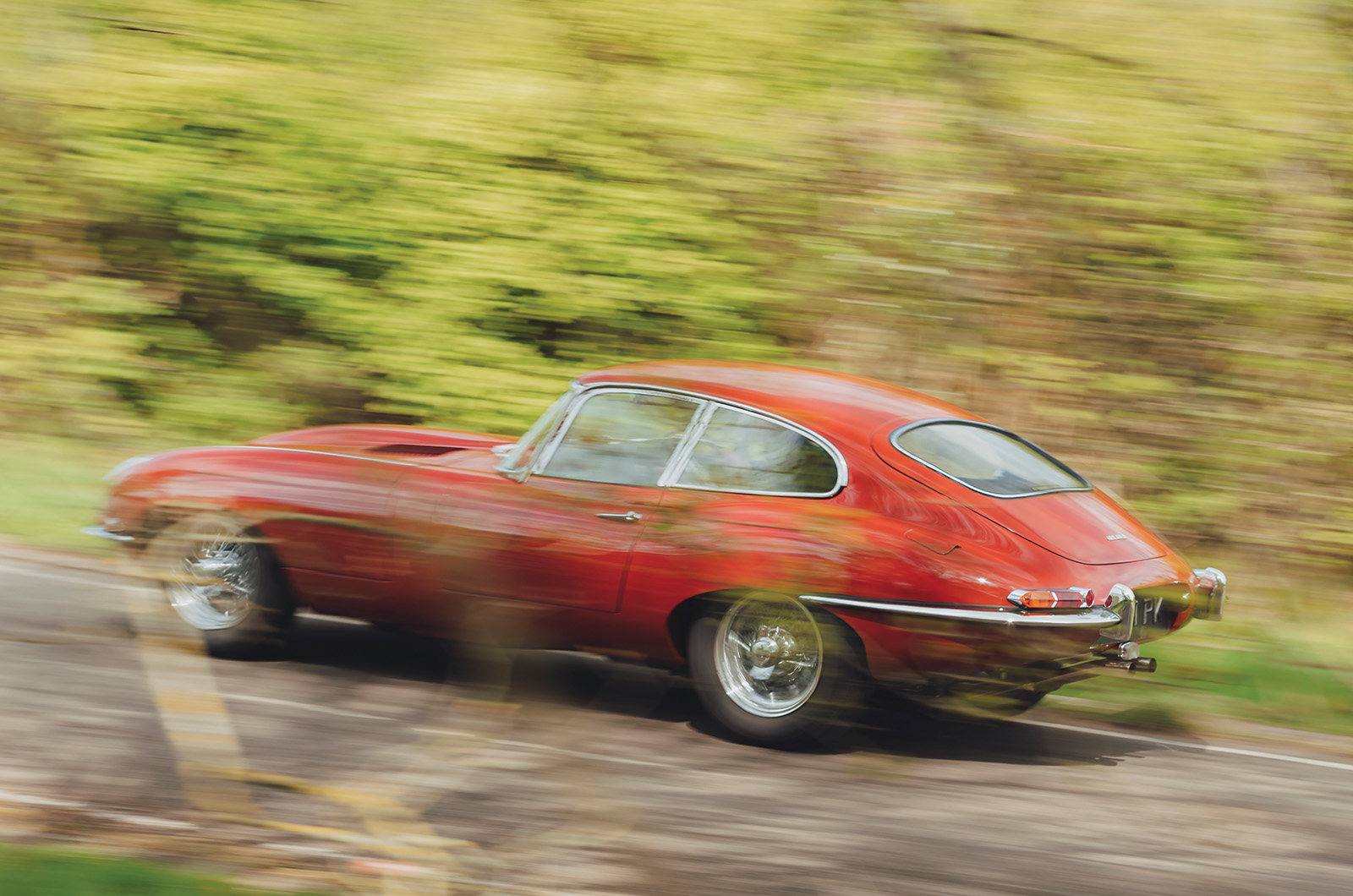 Classic & Sports Car – Jaguar E-type, Mk1 and Mk2: John Coombs’ modified Big Cats