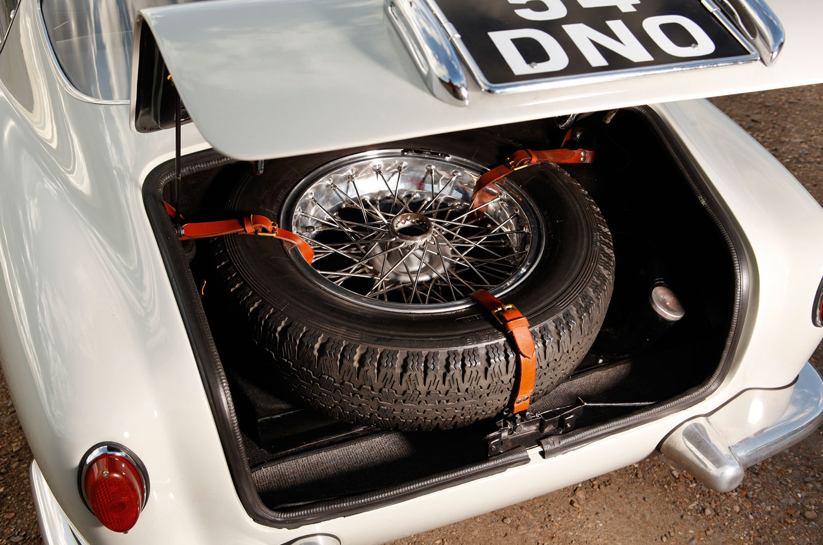 Classic & Sports Car – Maserati 2000GT A6G/54: Zagato sensation