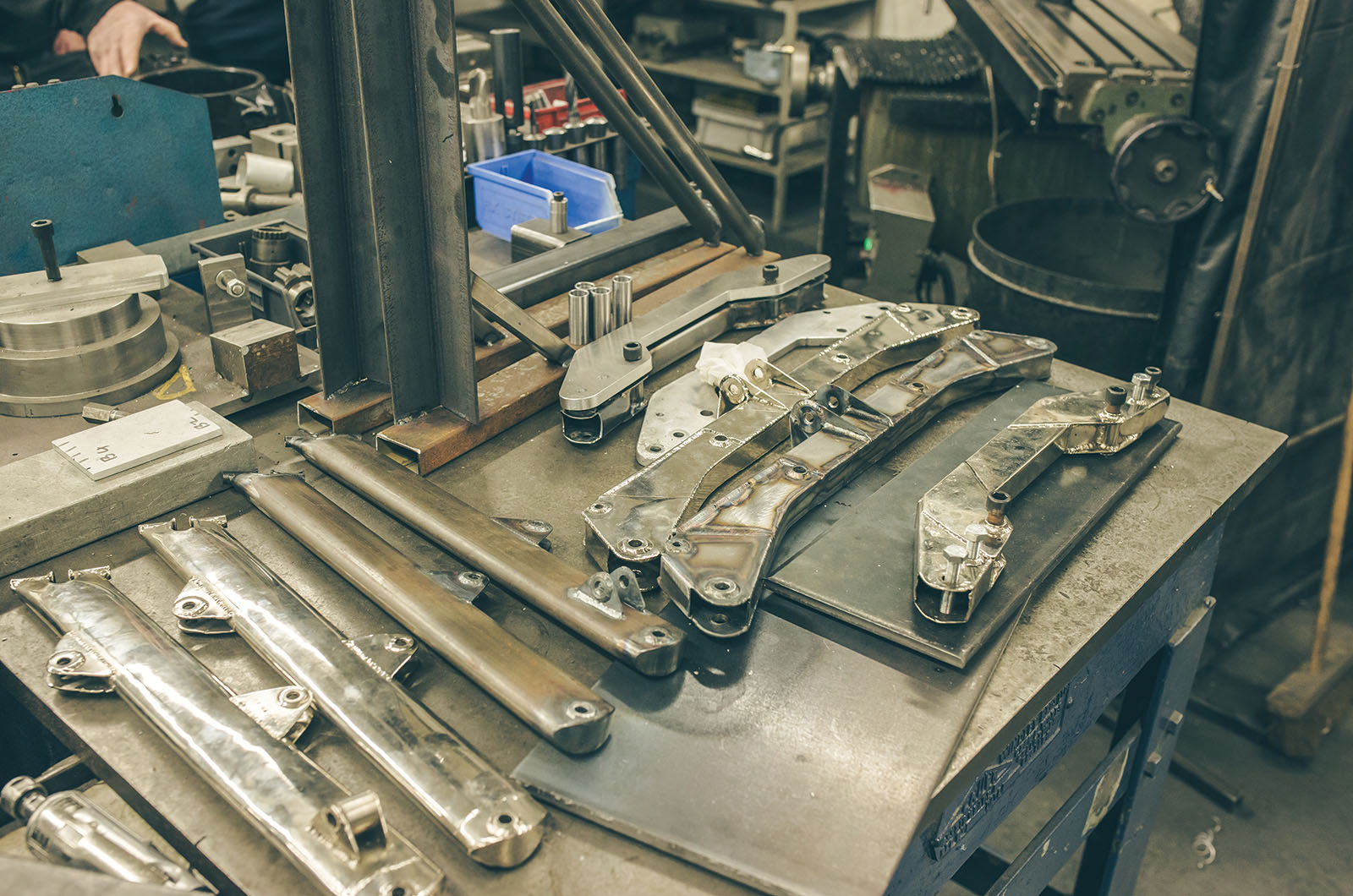 Classic & Sports Car – The specialist: R&J Simpson Engineering