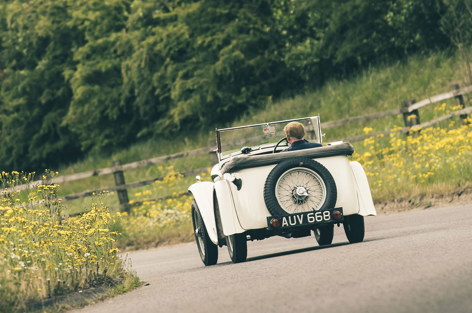 Classic & Sports Car – Wolseley Hornet Special: bodies of evidence