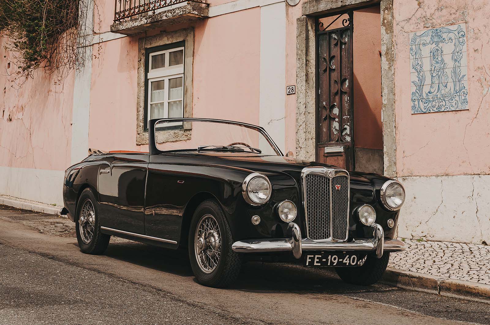 Classic & Sports Car – Arnolt-MG dhc: British engineering, Latin style