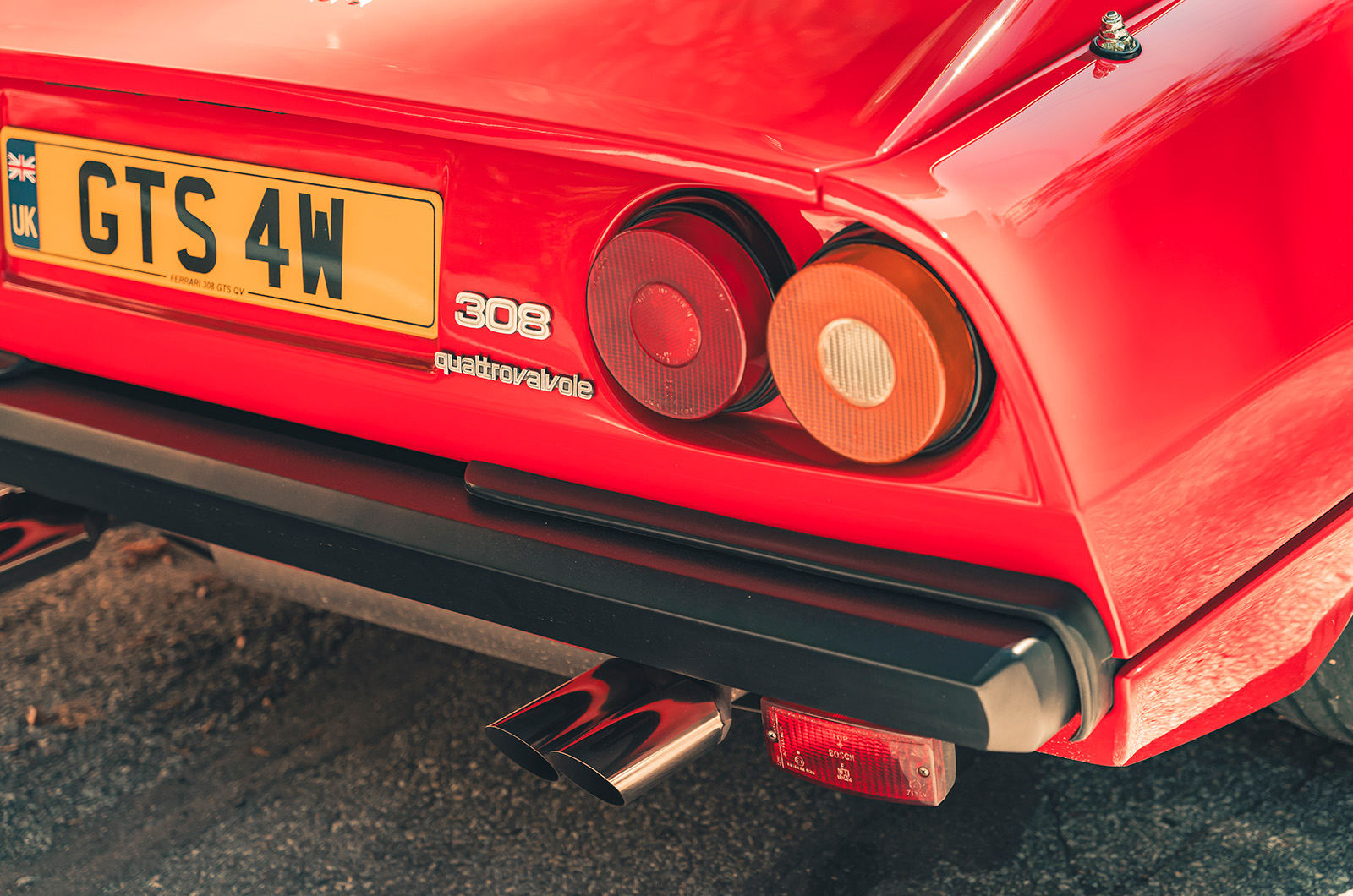Classic & Sports Car – Ferrari 308GTS: king of the mountains