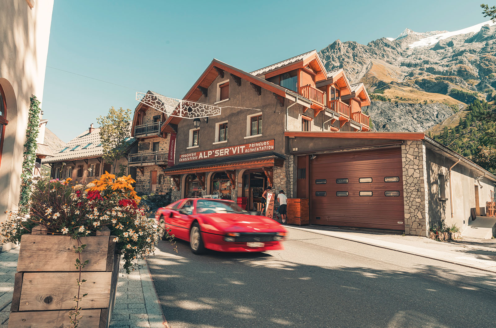 Classic & Sports Car – Ferrari 308GTS: king of the mountains