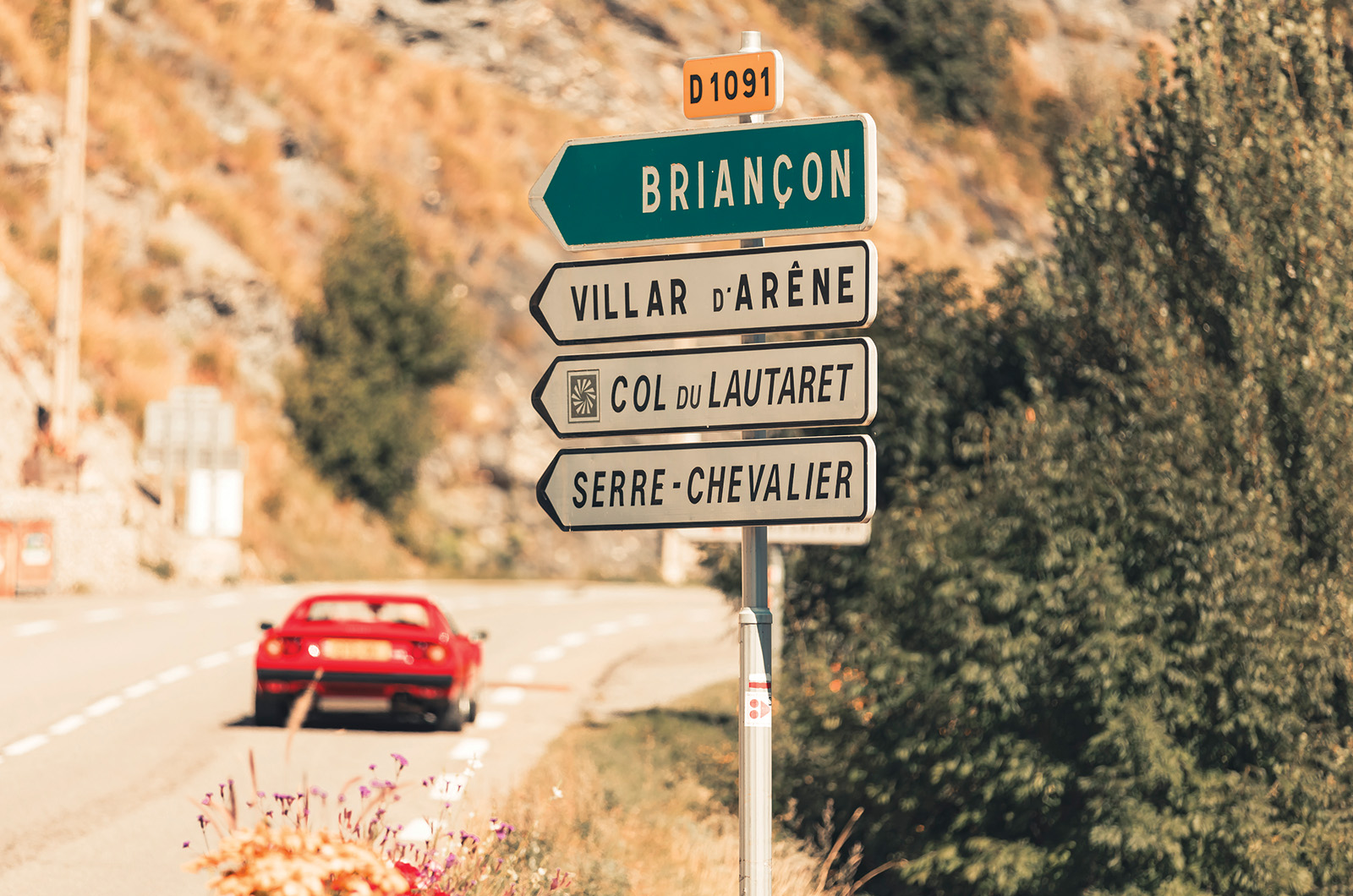 Classic & Sports Car – Ferrari 308GTS: king of the mountains