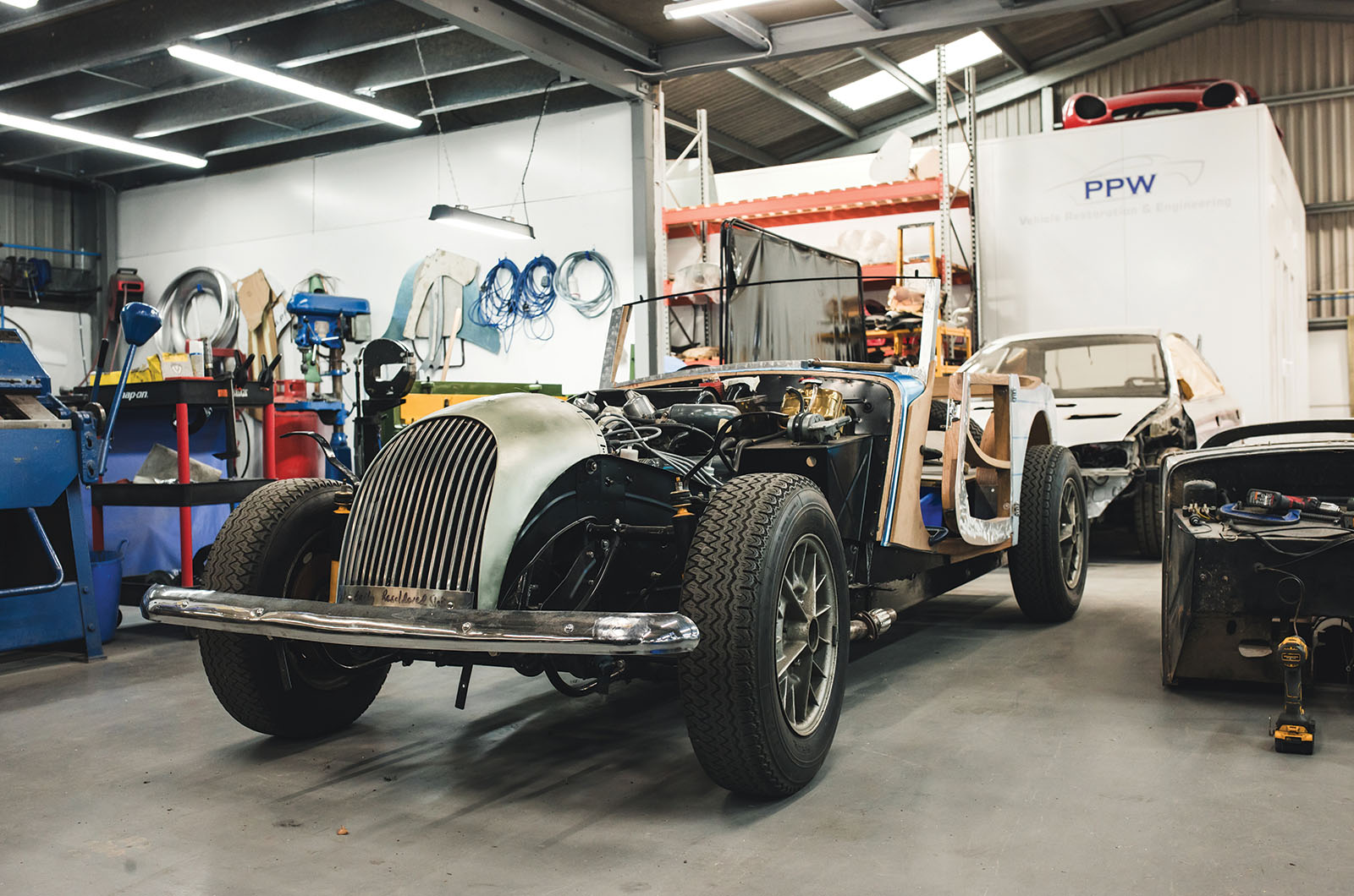 Classic & Sports Car – The specialist: Pristine Panel Work