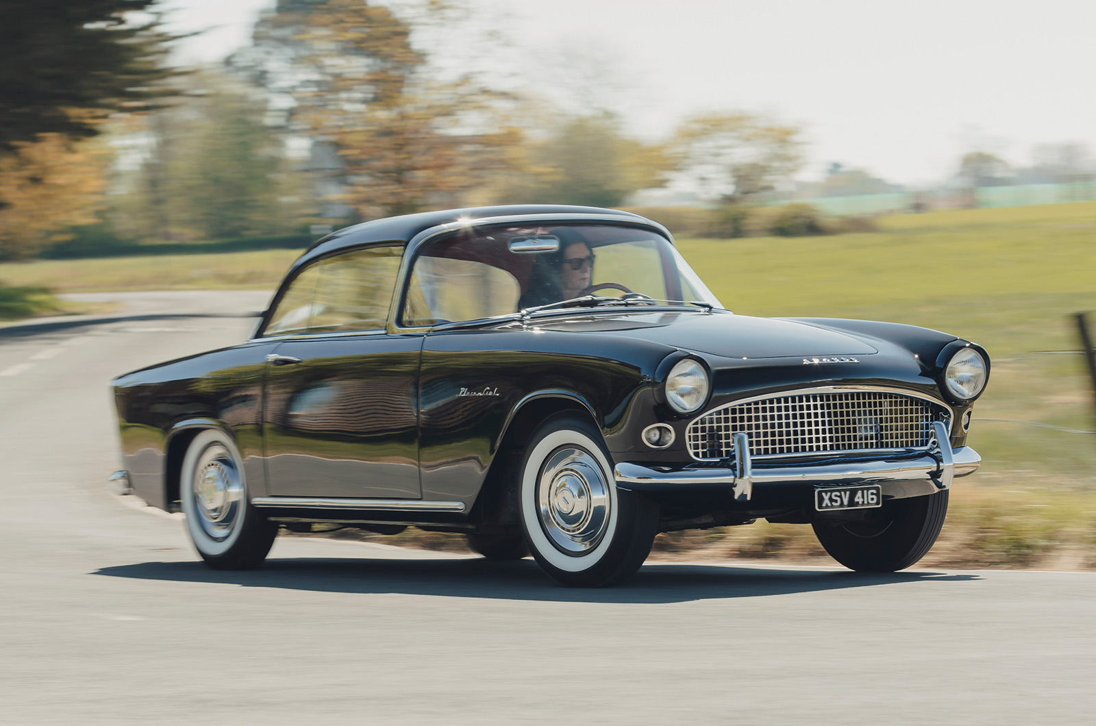 Classic & Sports Car – Simca Aronde Plein Ciel: the sky is the limit