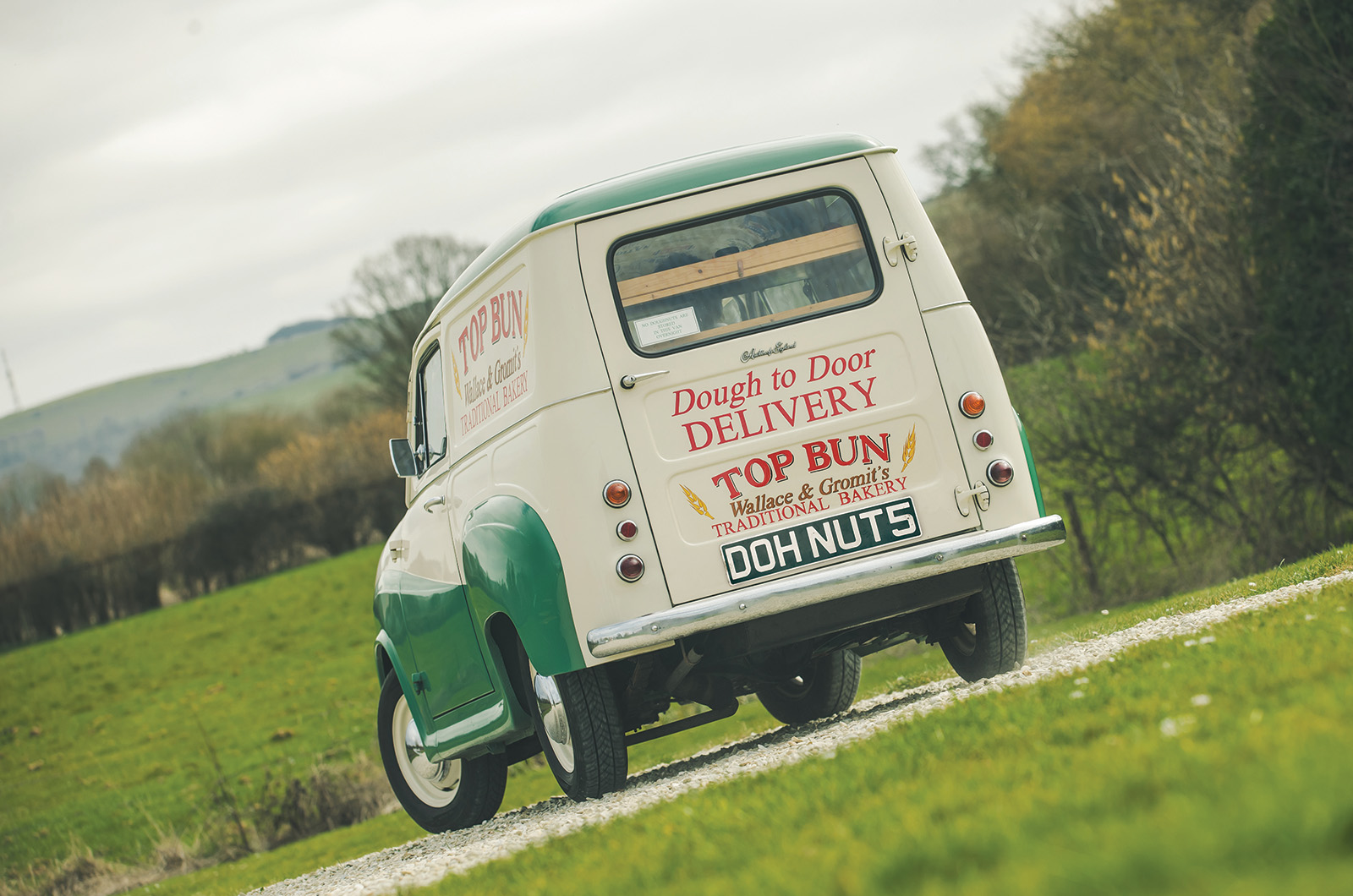 Classic & Sports Car – Wallace & Gromit’s Austin A35: a labour of loaf