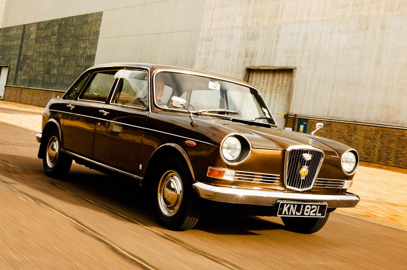 Classic & Sports Car – Ford, Triumph, Volvo, Rover, Audi, Datsun, Wolseley and Vauxhall: barge poll