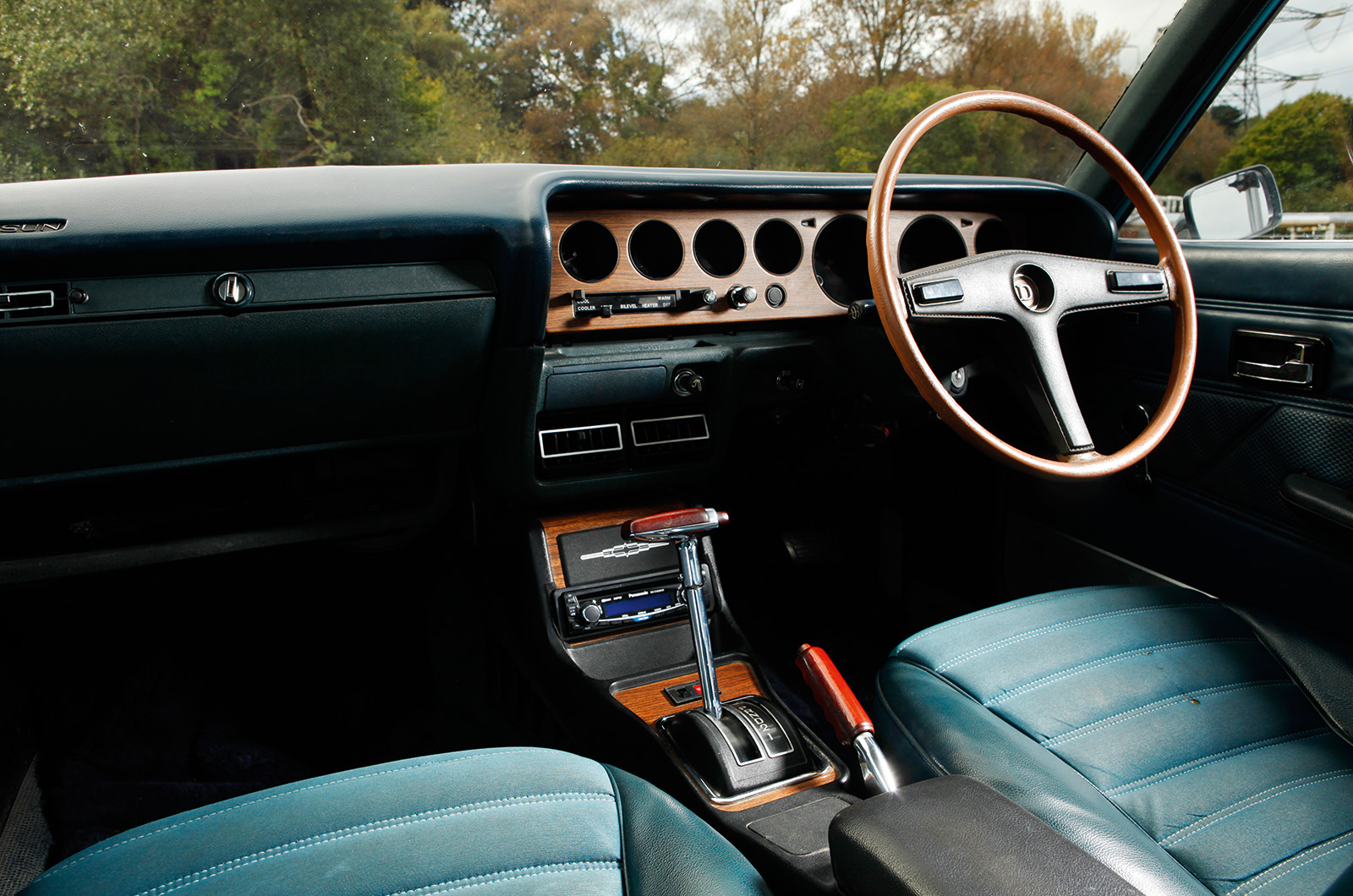 Classic & Sports Car – Ford, Triumph, Volvo, Rover, Audi, Datsun, Wolseley and Vauxhall: barge poll