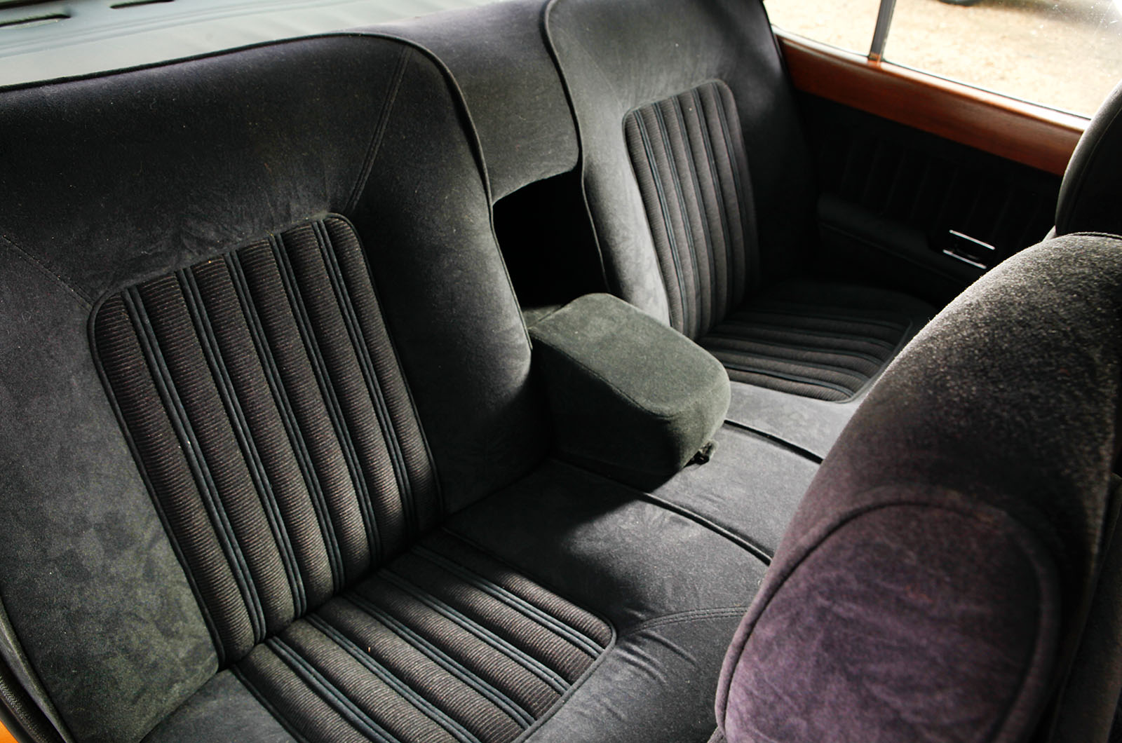 Classic & Sports Car – Ford, Triumph, Volvo, Rover, Audi, Datsun, Wolseley and Vauxhall: barge poll