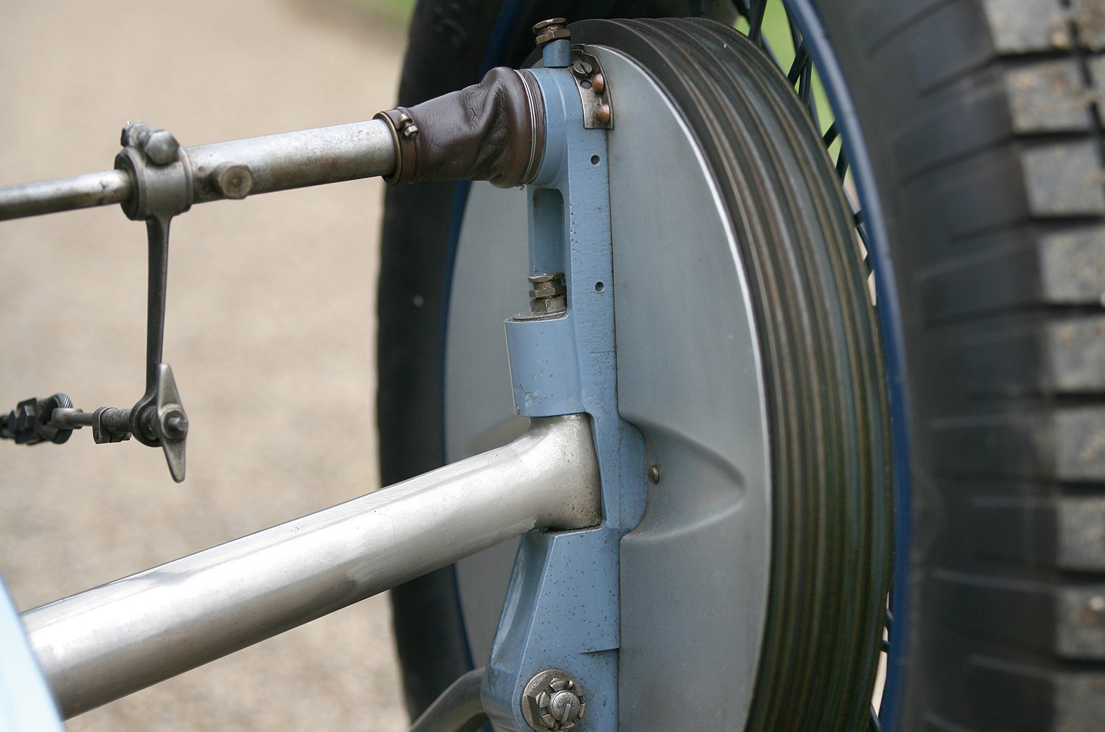 Classic & Sports Car – Delage 2LCV V12: a racer’s dozen