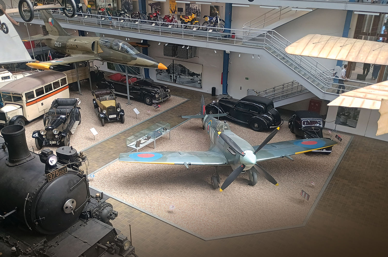 Classic & Sports Car – Classic shrine: National Technical Museum