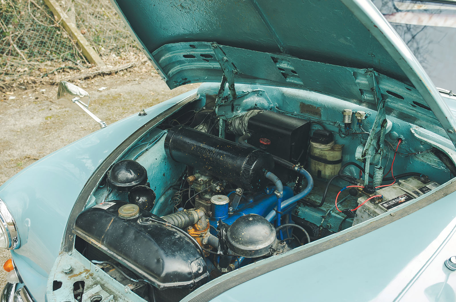 Classic & Sports Car – Standard Vanguard vs Austin Hereford: a life more ordinary