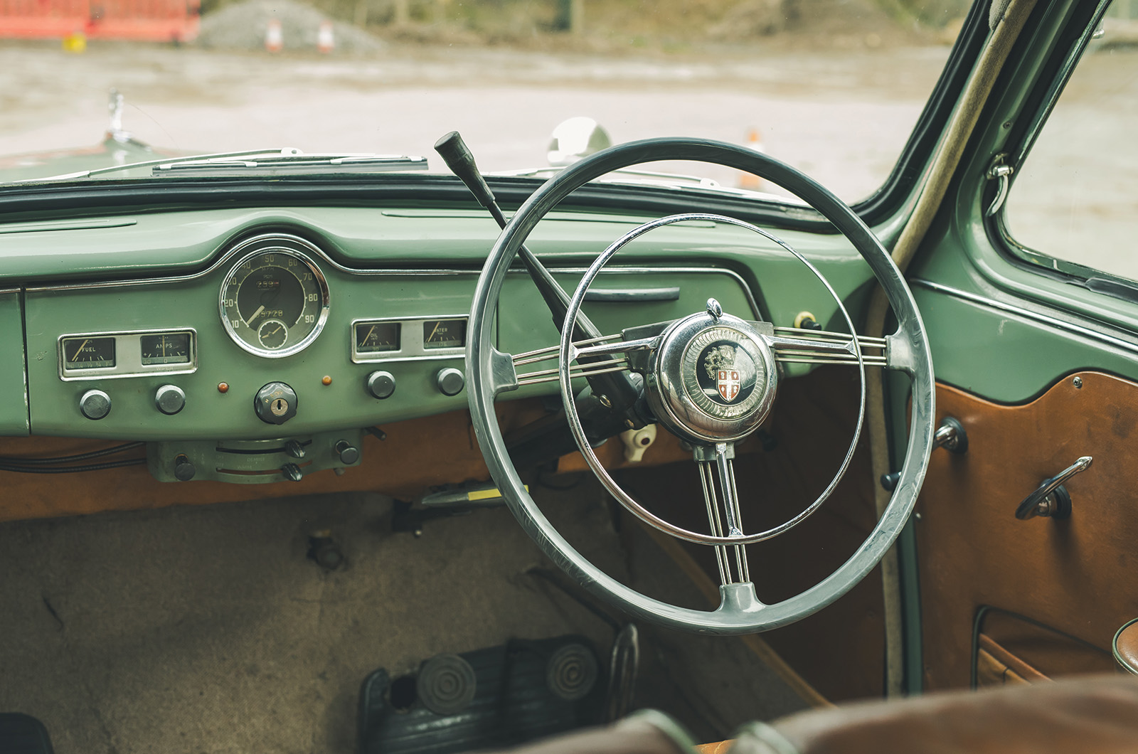 Classic & Sports Car – Standard Vanguard vs Austin Hereford: a life more ordinary