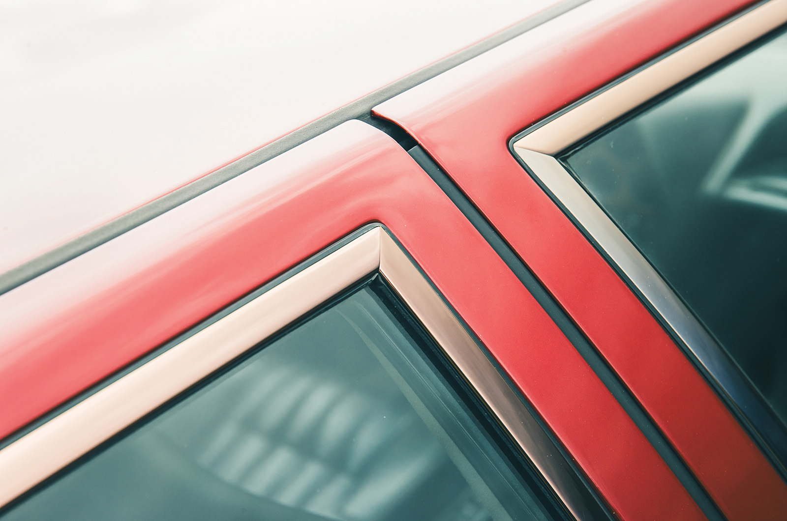 Classic & Sports Car – Alfa Romeo 164, Saab 9000, Lancia Thema and Fiat Croma: four of a kind